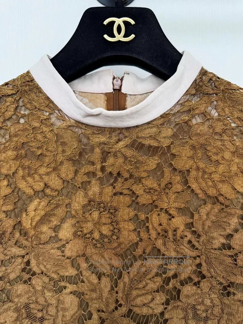 Valentino Valentino Lace dress Size S / US 4 / IT 40 - 2 Thumbnail