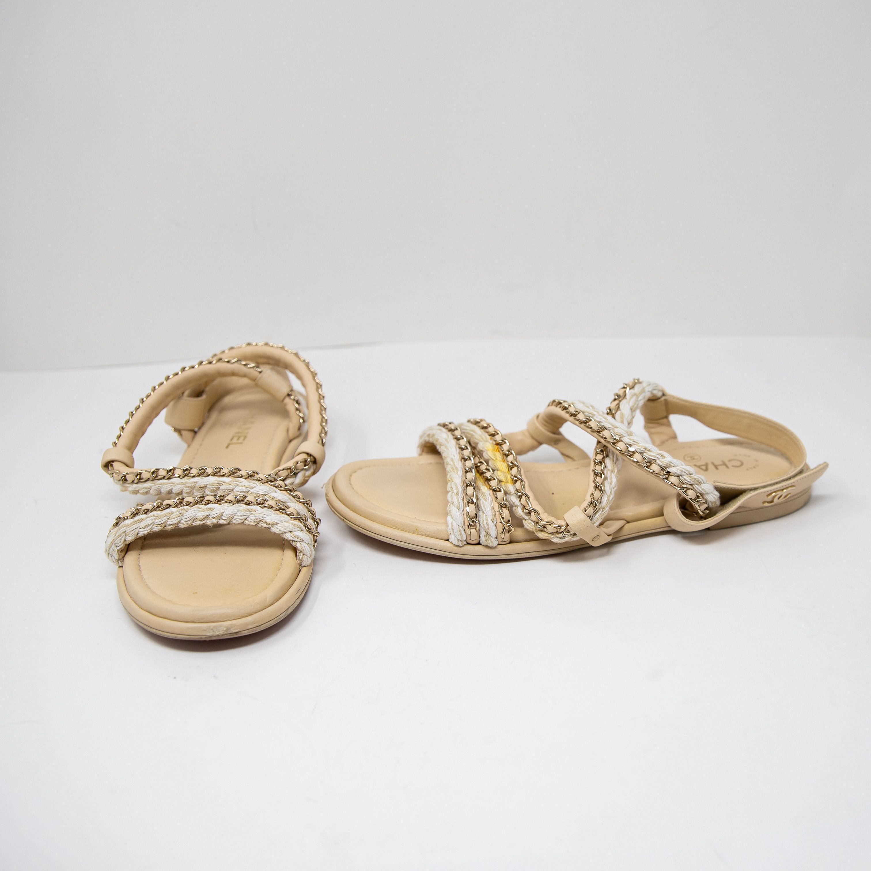 Chanel Chanel Interlocking CC Braided Rope Lamb Size US 10 / IT 40 - 1 Thumbnail
