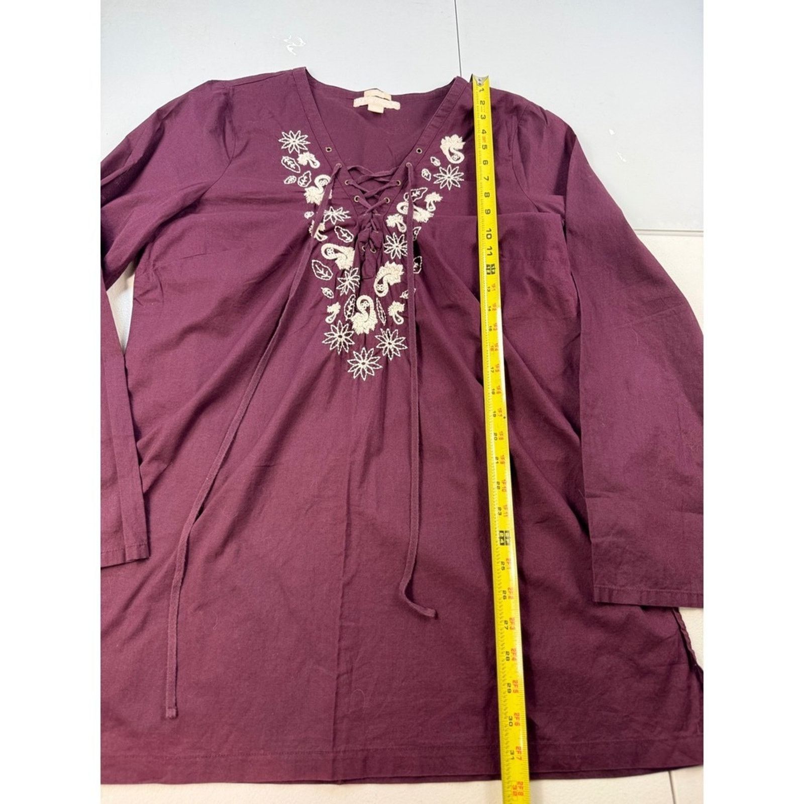 Old Navy Old Navy Embroidered Long Sleeve Lace Up Tunic Top Women'XL Size XL / US 12-14 / IT 48-50 - 4 Thumbnail