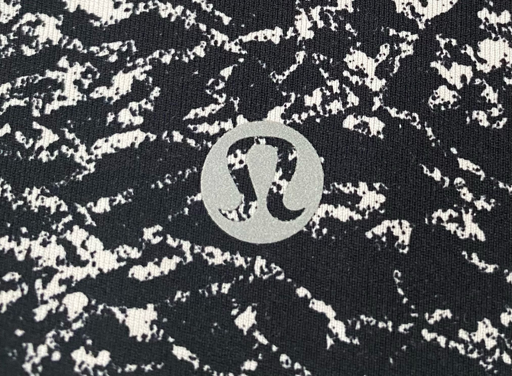 Lululemon Lululemon Wunder Under Icebreaker Patterned Leggings 6 Size 28" / US 6 / IT 42 - 6 Thumbnail