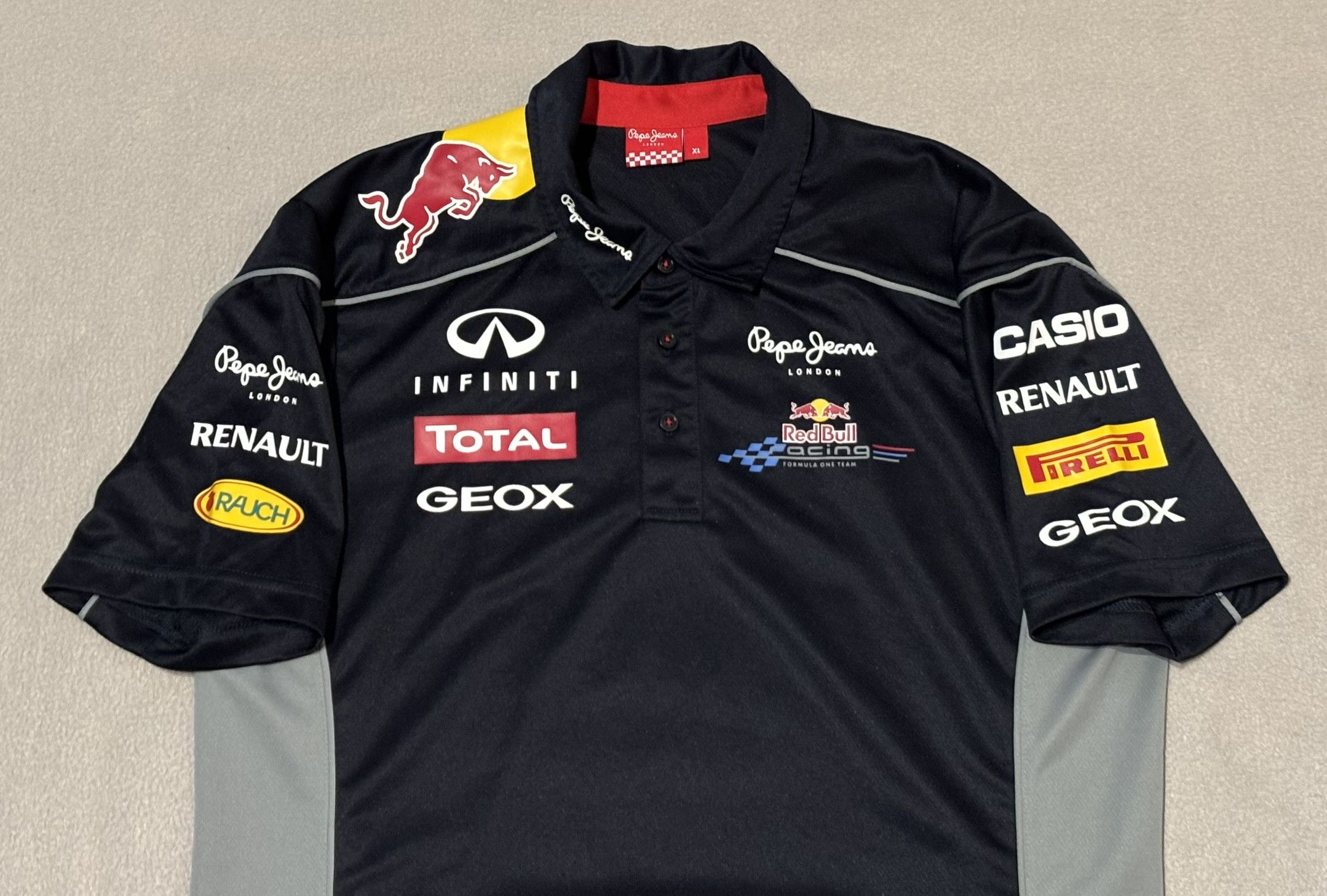 Pepe Jeans Infiniti Red Bull Racing x Pepe Jeans 2014 Polo Shirt Size US XL / EU 56 / 4 - 6 Thumbnail
