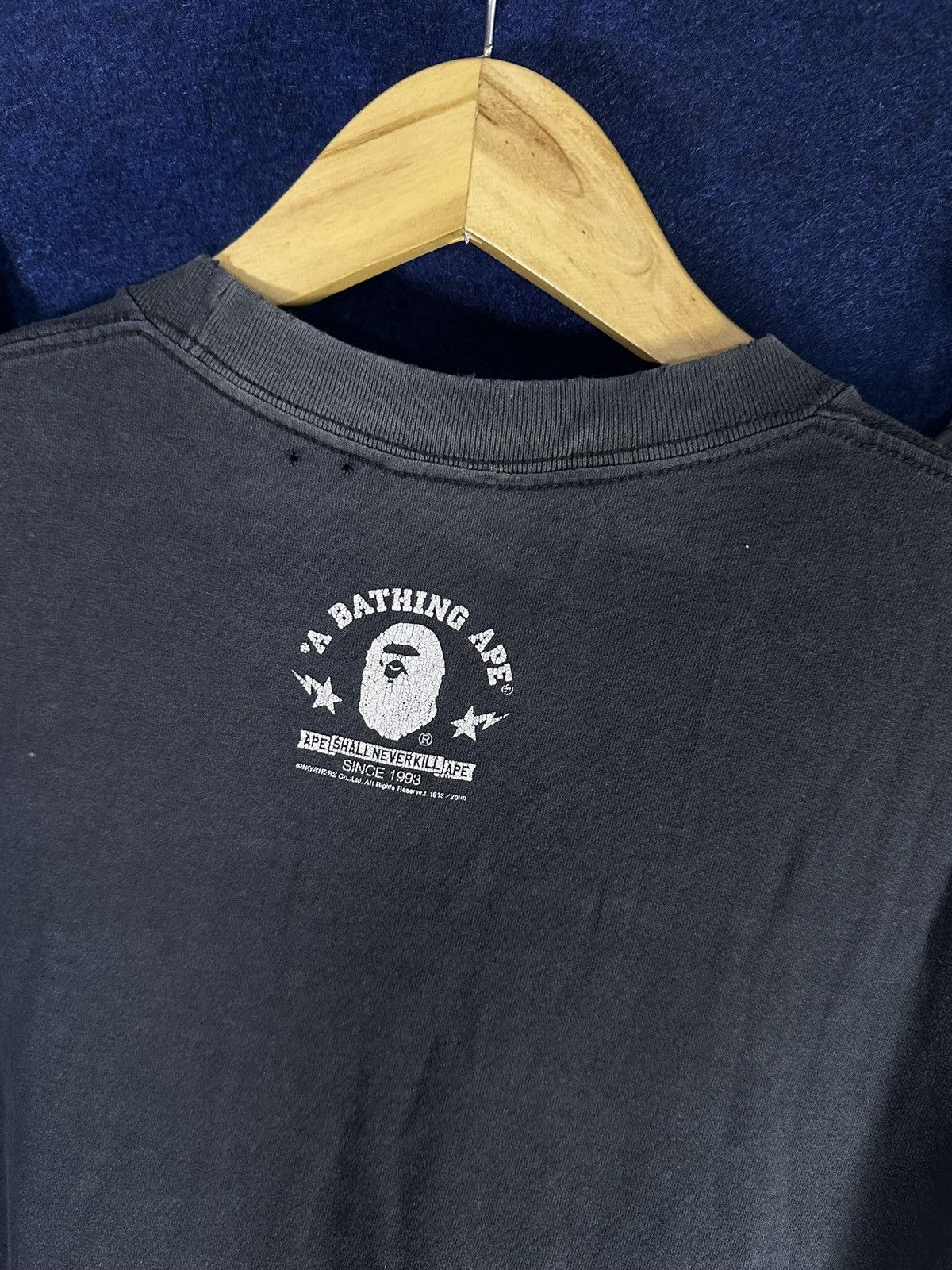 Bape Thrashed Vintage Bathing Ape Sun Faded Japan Tee Size US M / EU 48-50 / 2 - 11 Thumbnail