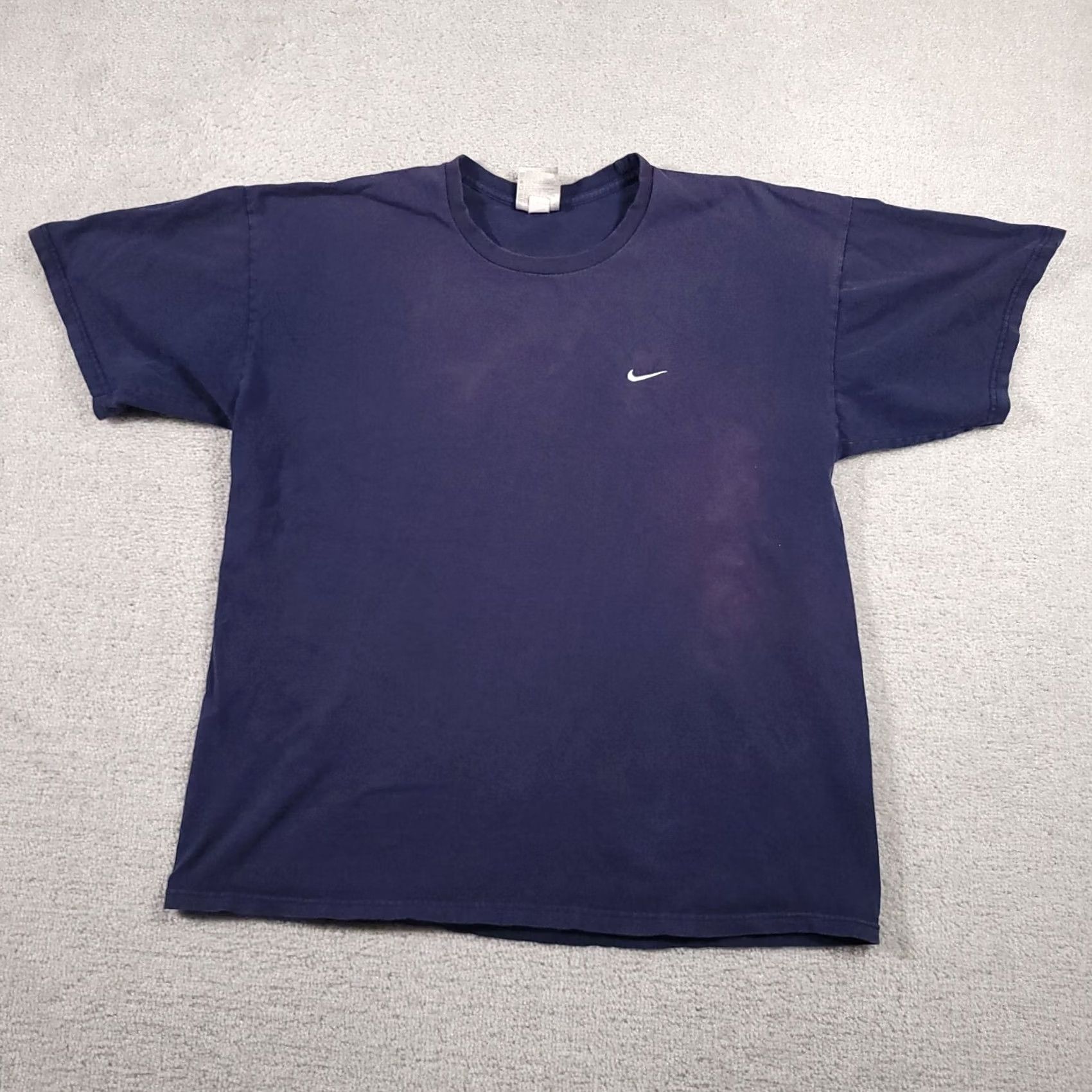 Nike VINTAGE Nike Shirt 90s Navy Essentials Embroidered Logo Mens Large Blue Cotton Knit Short Sleeve Crew Neck T-Shirt Size US L / EU 52-54 / 3 - 2 Thumbnail