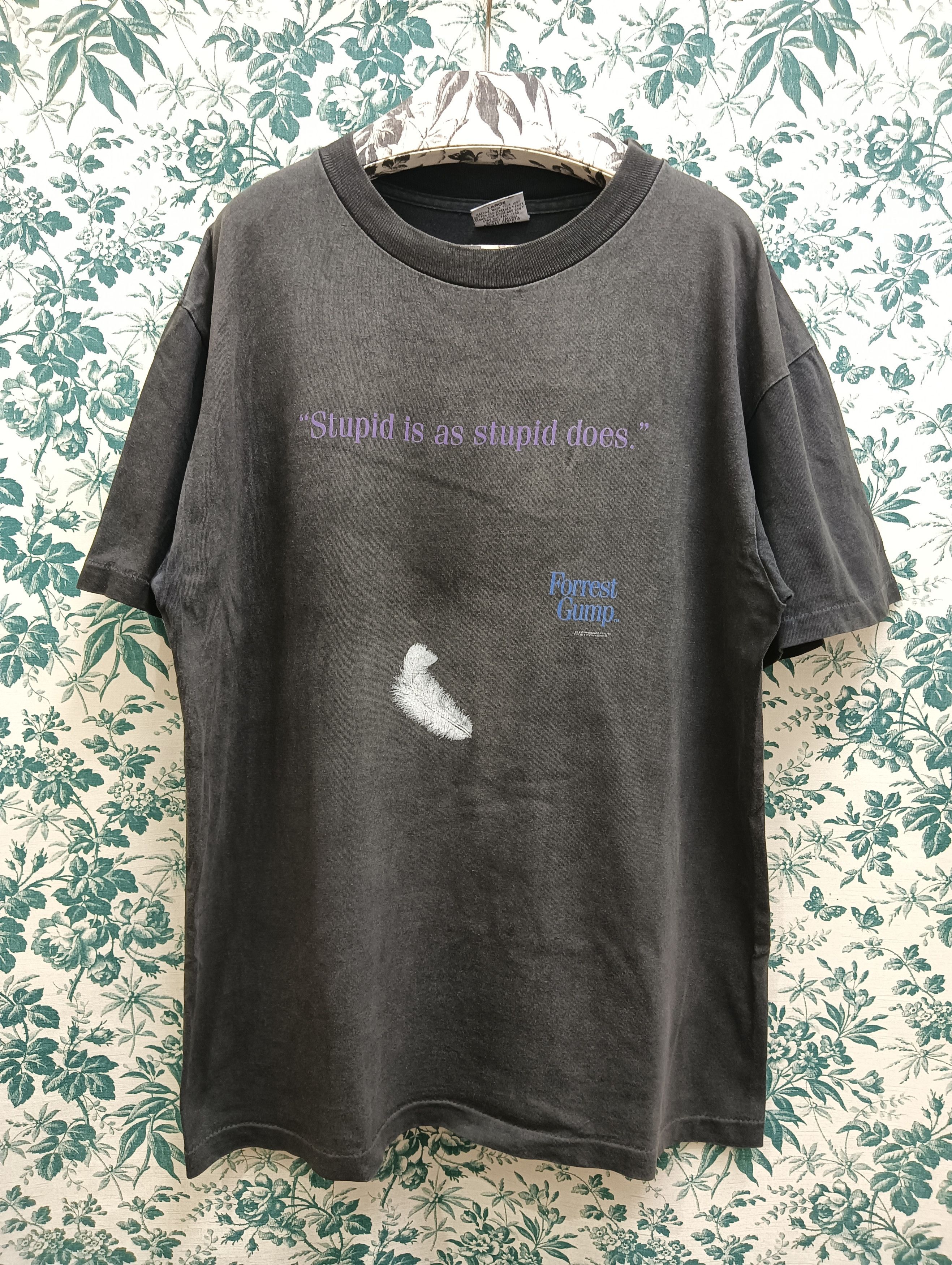 Vintage Forrest Gump 'Stupid is as Stupid Does' Tee Size US L / EU 52-54 / 3 - 1 Thumbnail