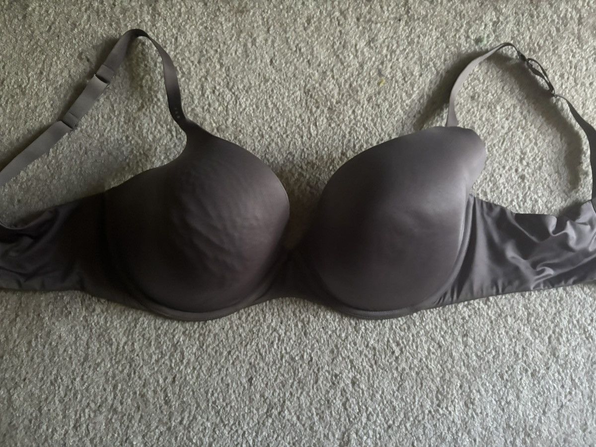 Victoria's Secret Victoria’s Secret Demi uplift bra 40D Size ONE SIZE - 1 Thumbnail