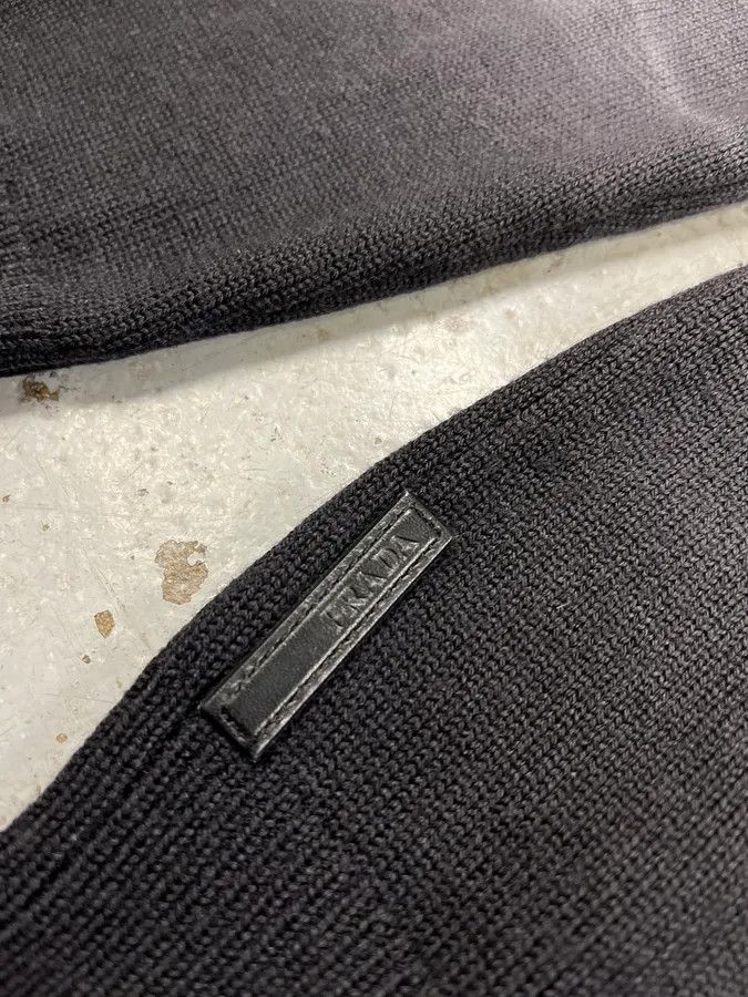 Prada 2000s Prada Faded Grey Turtleneck Size US M / EU 48-50 / 2 - 8 Thumbnail