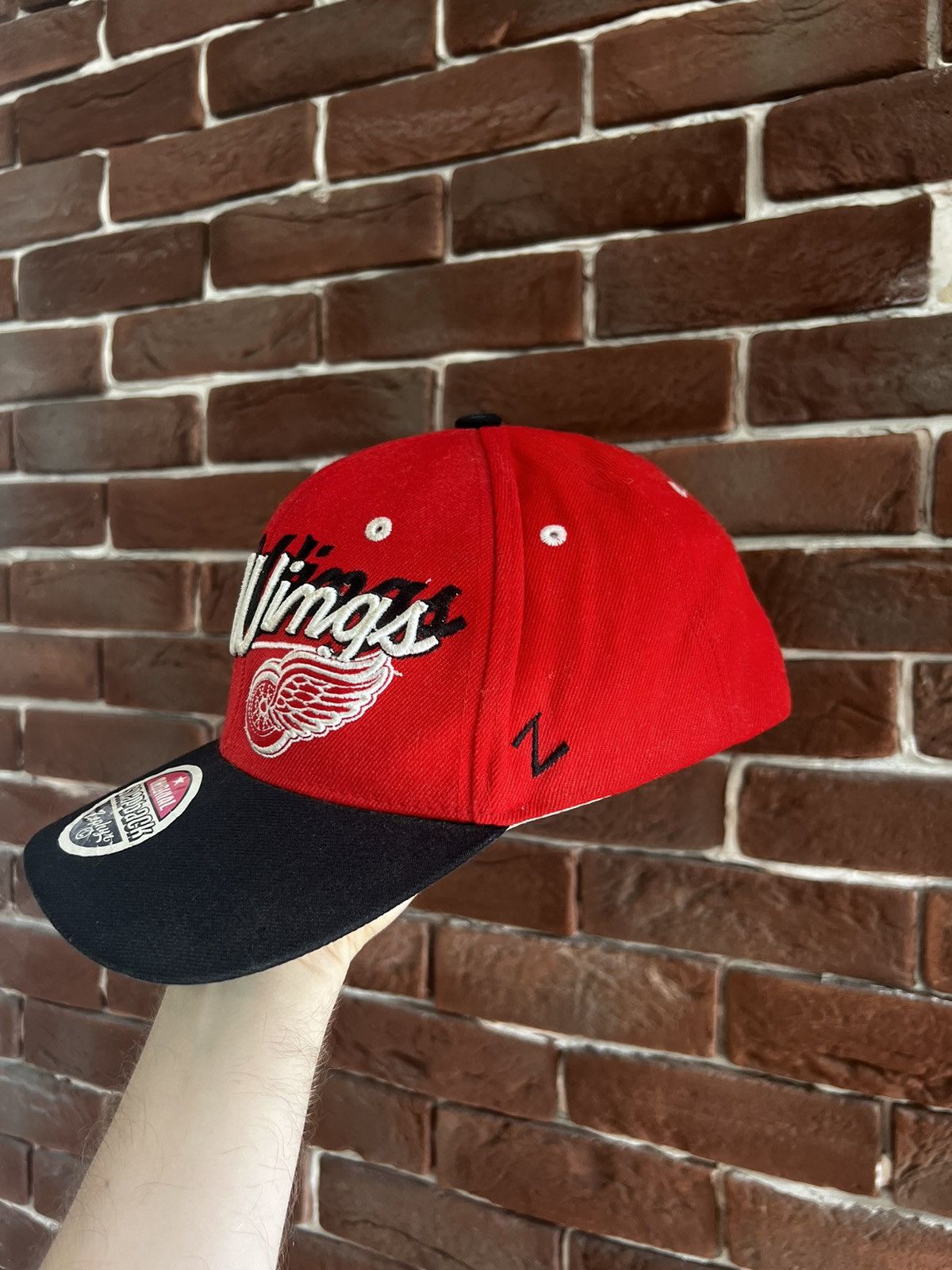 NHL Detroit Red Wings NHL Sport Red Hat Cap Snapback Streetwear Size ONE SIZE - 3 Thumbnail