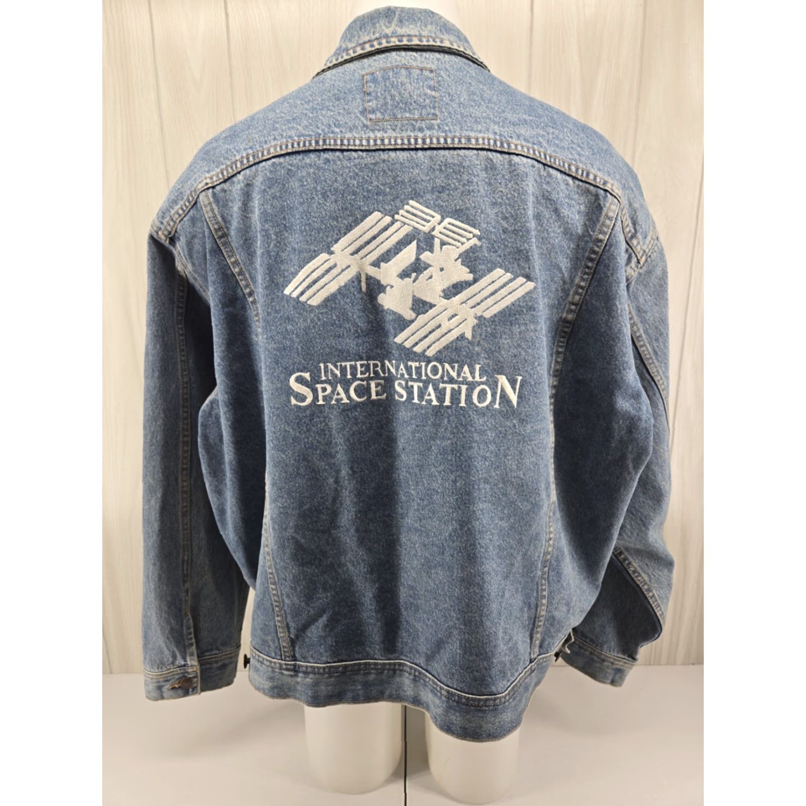 Lee VINTAGE Lee Trucker Jacket Men 2XL Western 90s Denim Blue Jacket/Coat Bomber Jacket 80s 90s Size US XXL / EU 58 / 5 - 2 Thumbnail