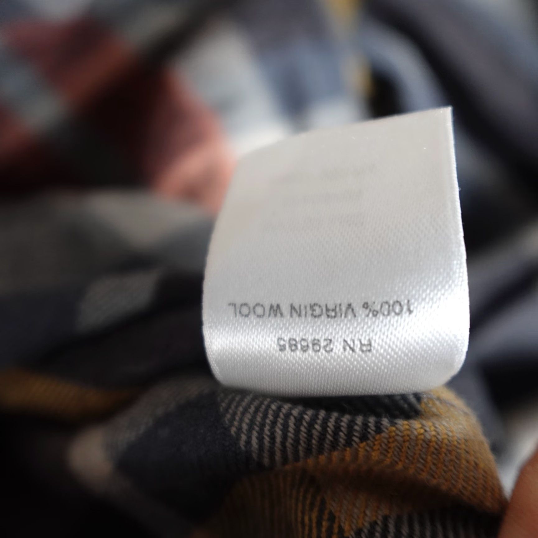 Pendleton VINTAGE Pendleton Womens Shirt Small Gray Blue Plaid Button Front 100% Virgin Wool Size S / US 4 / IT 40 - 6 Thumbnail