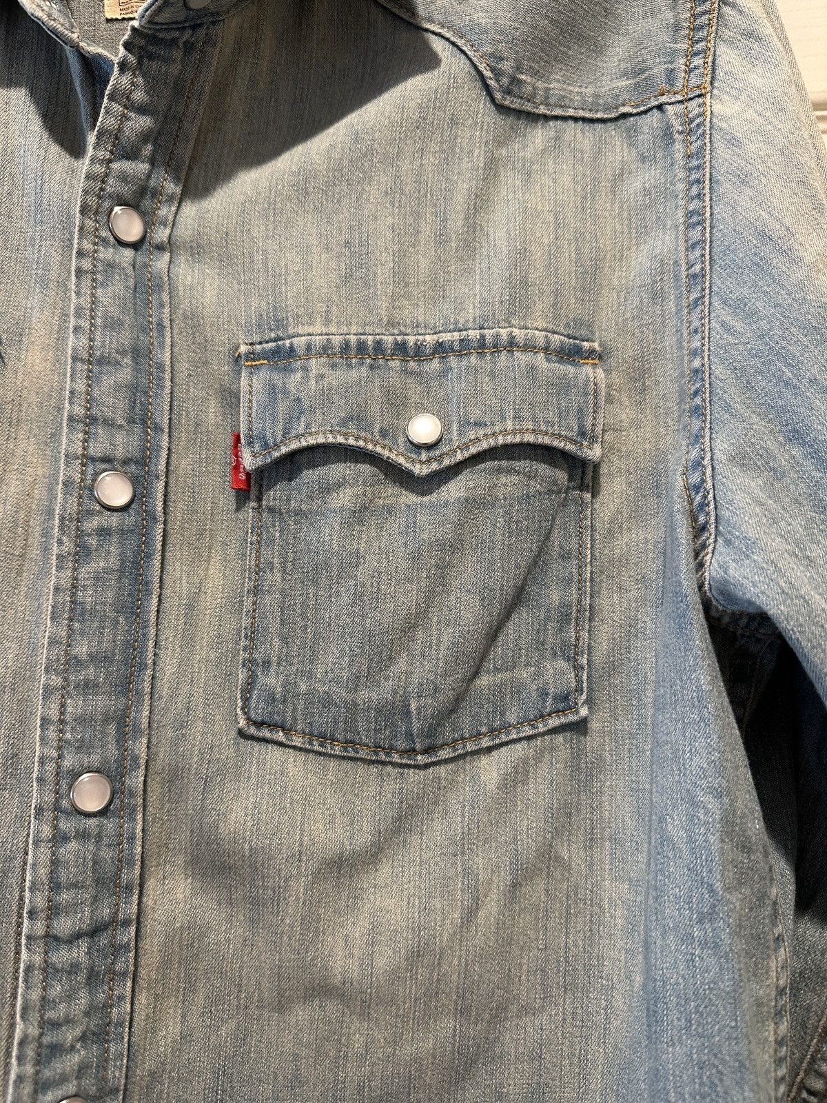 Levi's Levi’s Distressed Denim Shirt Size US S / EU 44-46 / 1 - 3 Thumbnail