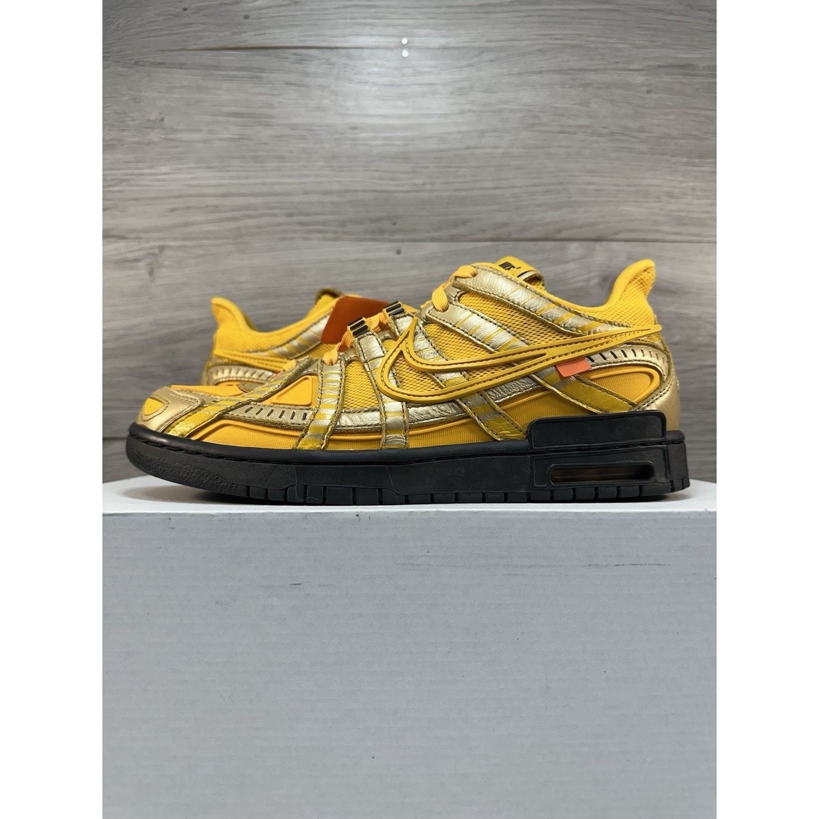 Nike Off-White x Nike Air Rubber Dunk University Gold - Size 8 Size US 8 / EU 41 - 1 Thumbnail