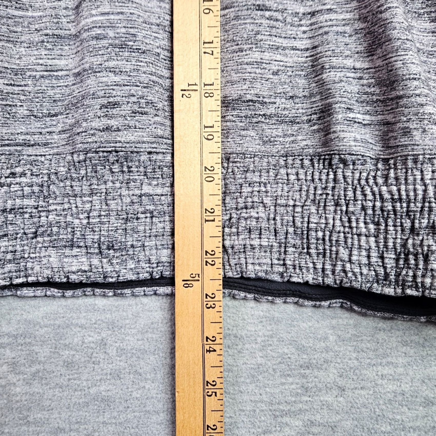 Lululemon Lululemon Hoodie Women's Regular Size 8 Gray Pullover Athleisure Pullover Size M / US 6-8 / IT 42-44 - 5 Thumbnail