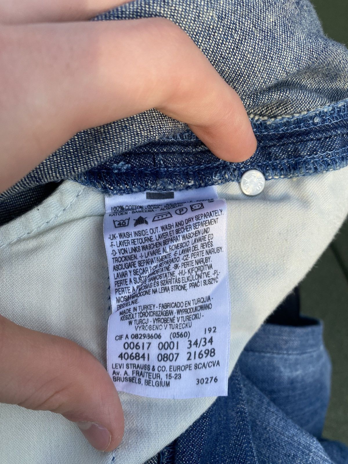 Levi's × Vintage Levi’s 617 Vintage Cargo Jeans, Y2K Levi’s Utility Denim, Size US 34 / EU 50 - 16 Thumbnail
