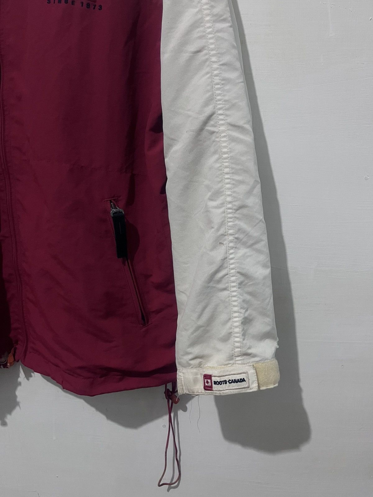 Roots Roots Canada Vintage Hooded Windbreaker Jacket Size US XL / EU 56 / 4 - 6 Thumbnail