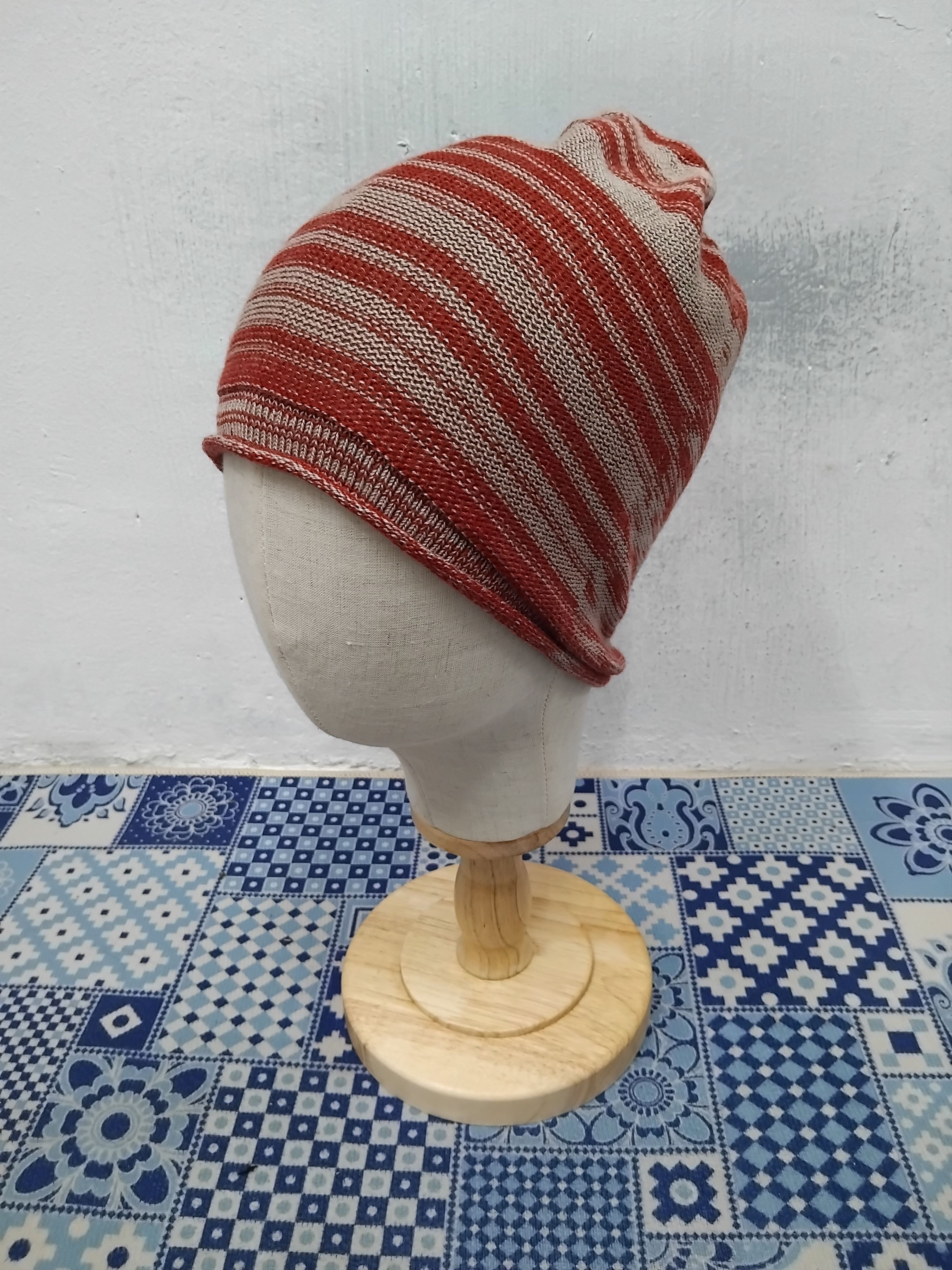 Japanese Brand 💥Unbranded stripe red beanie hat Size ONE SIZE - 1 Thumbnail