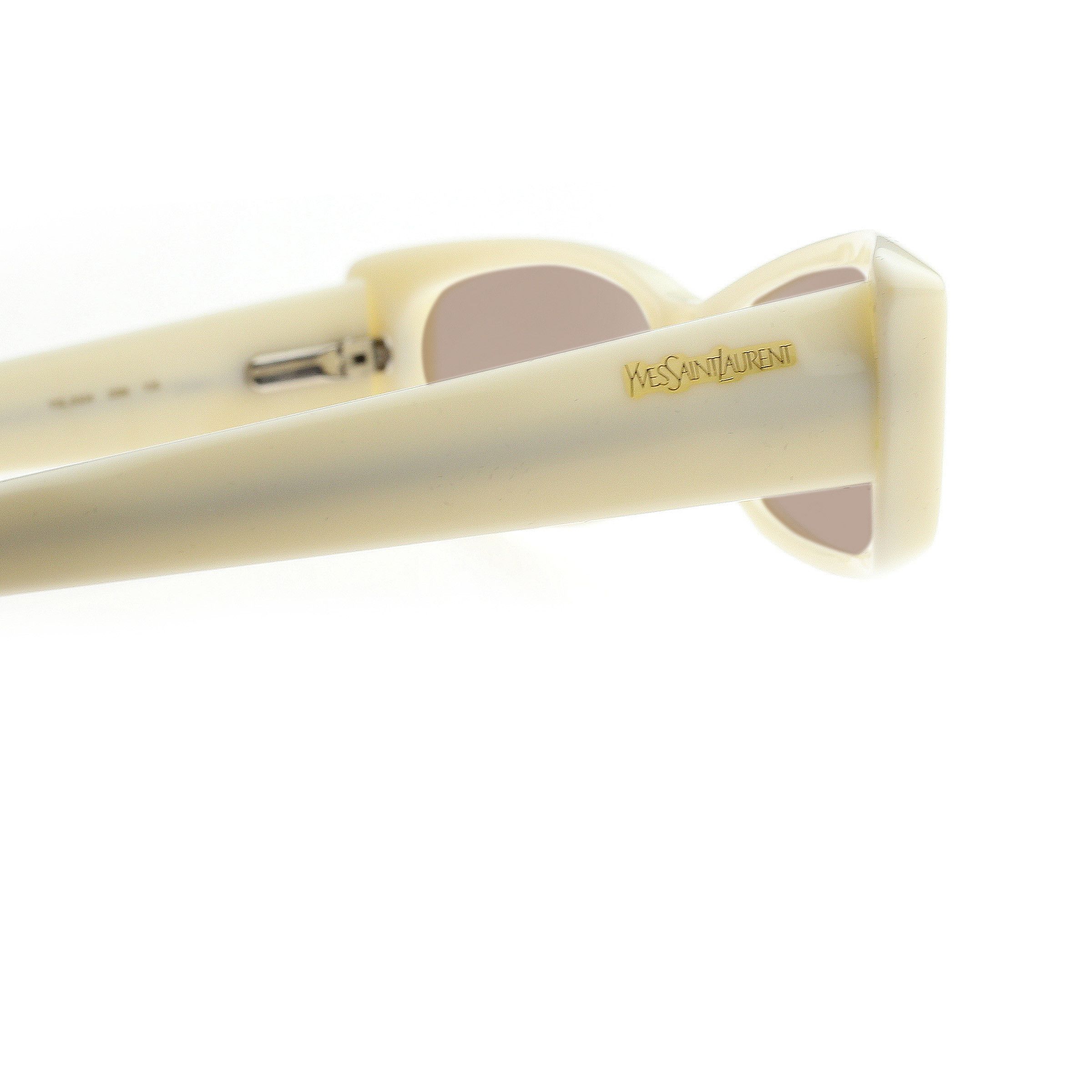 Yves Saint Laurent Yves Saint Laurent '00 Cat-Eye Milky White Sunglasses Size ONE SIZE - 2 Thumbnail