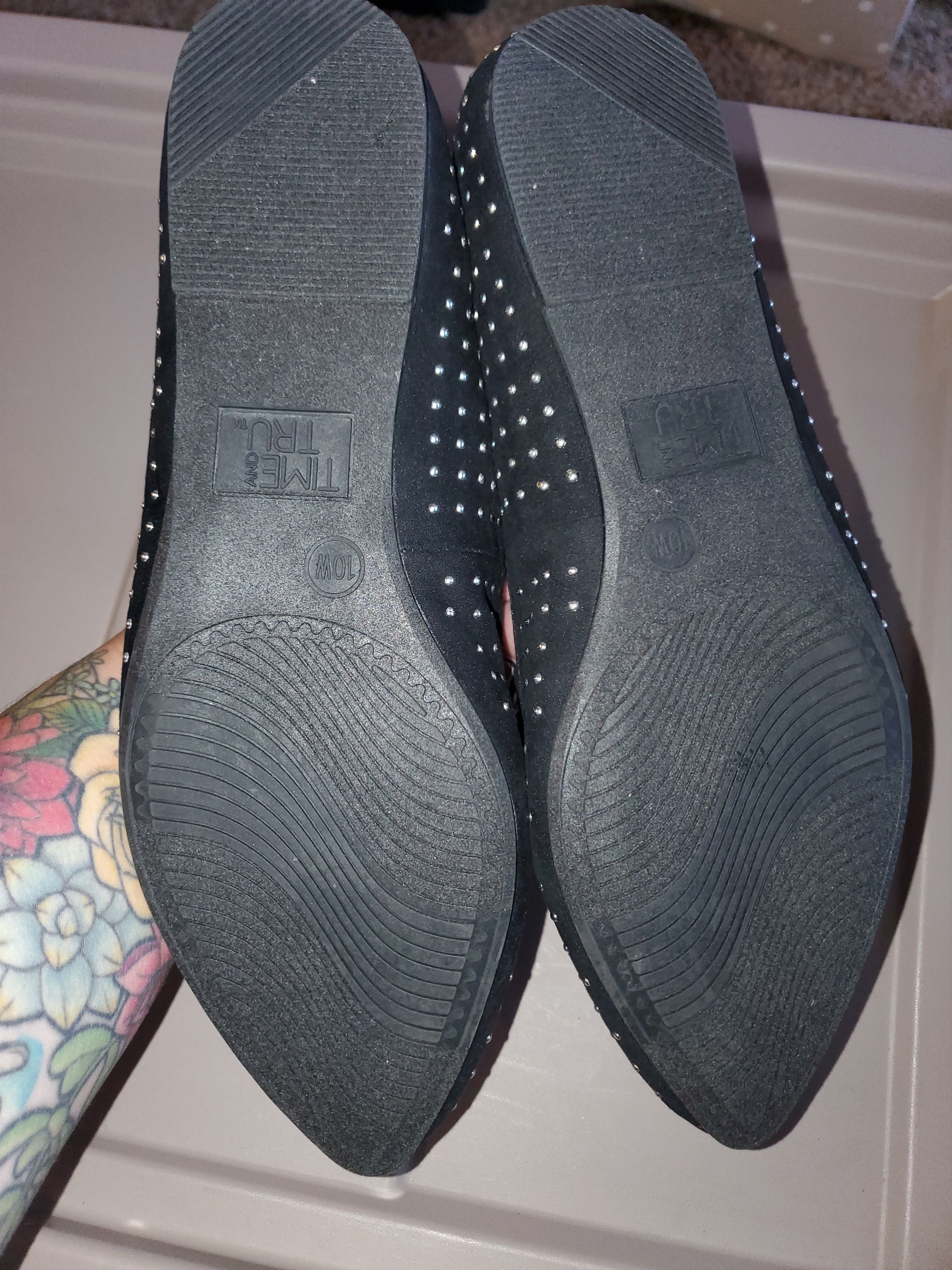 Other *NWOT* Black studded flats w/ memory foam (size 10 wide) Size US 10 / IT 40 - 2 Thumbnail