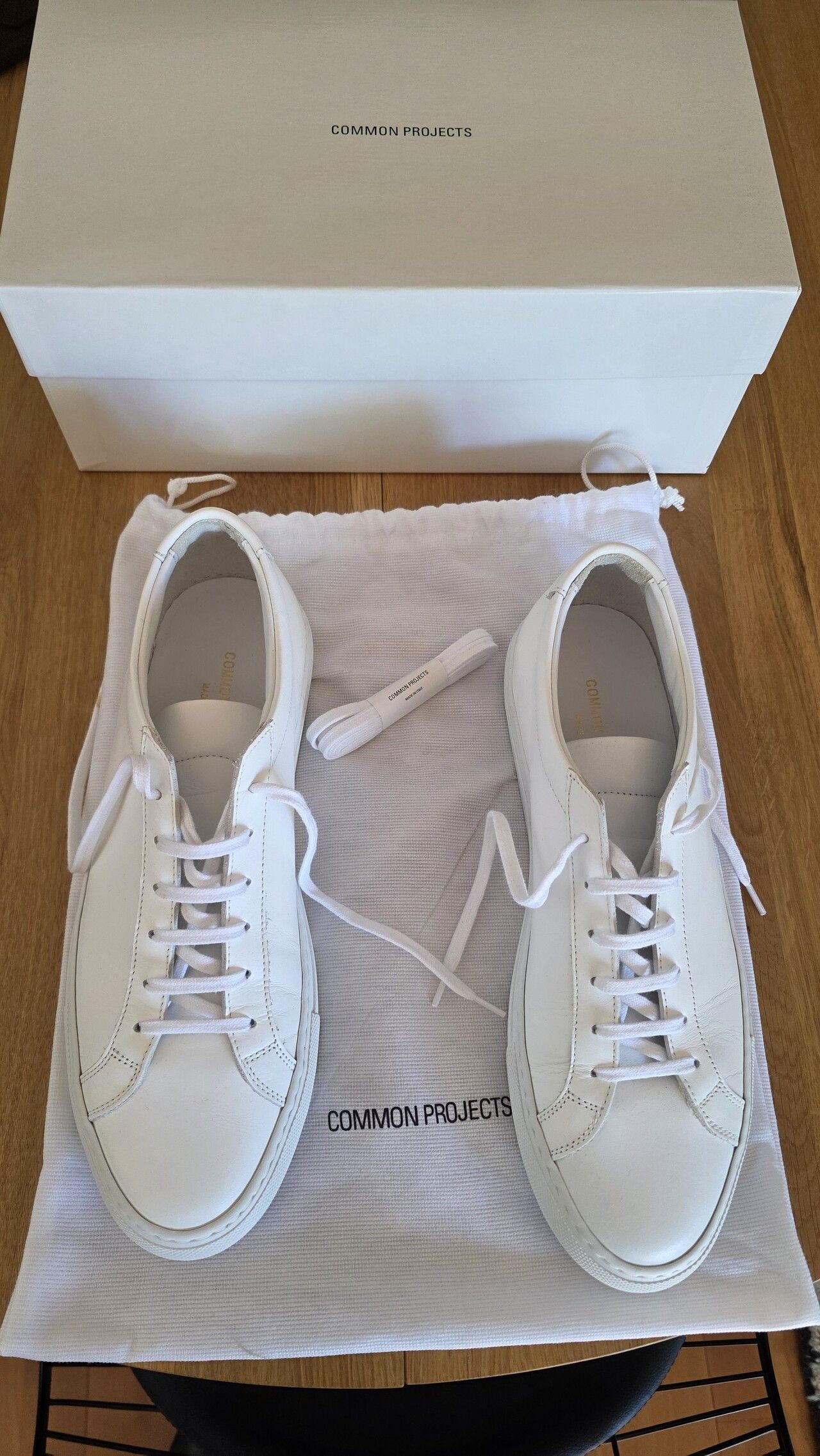Common Projects Original Achilles low top sneaker (as new) Size US 9 / EU 42 - 1 Thumbnail
