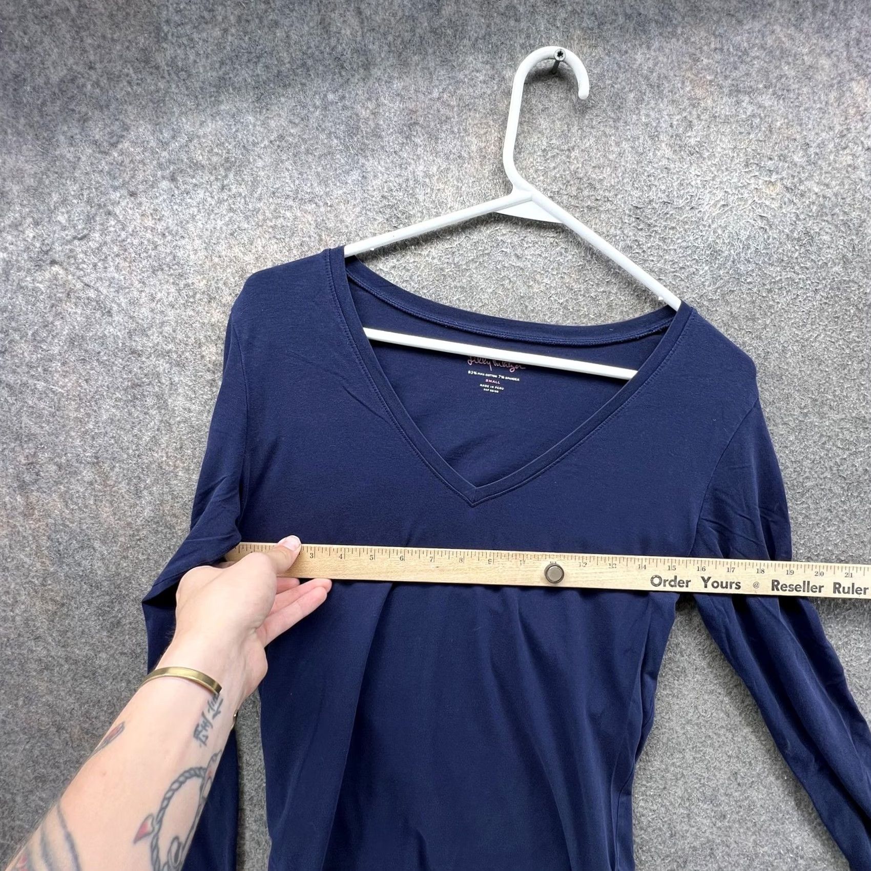Lilly Pulitzer Lilly Pulitzer Shirt Womens Small Blue Pima Cotton V Neck Long Sleeve Tee Top Size S / US 4 / IT 40 - 5 Thumbnail