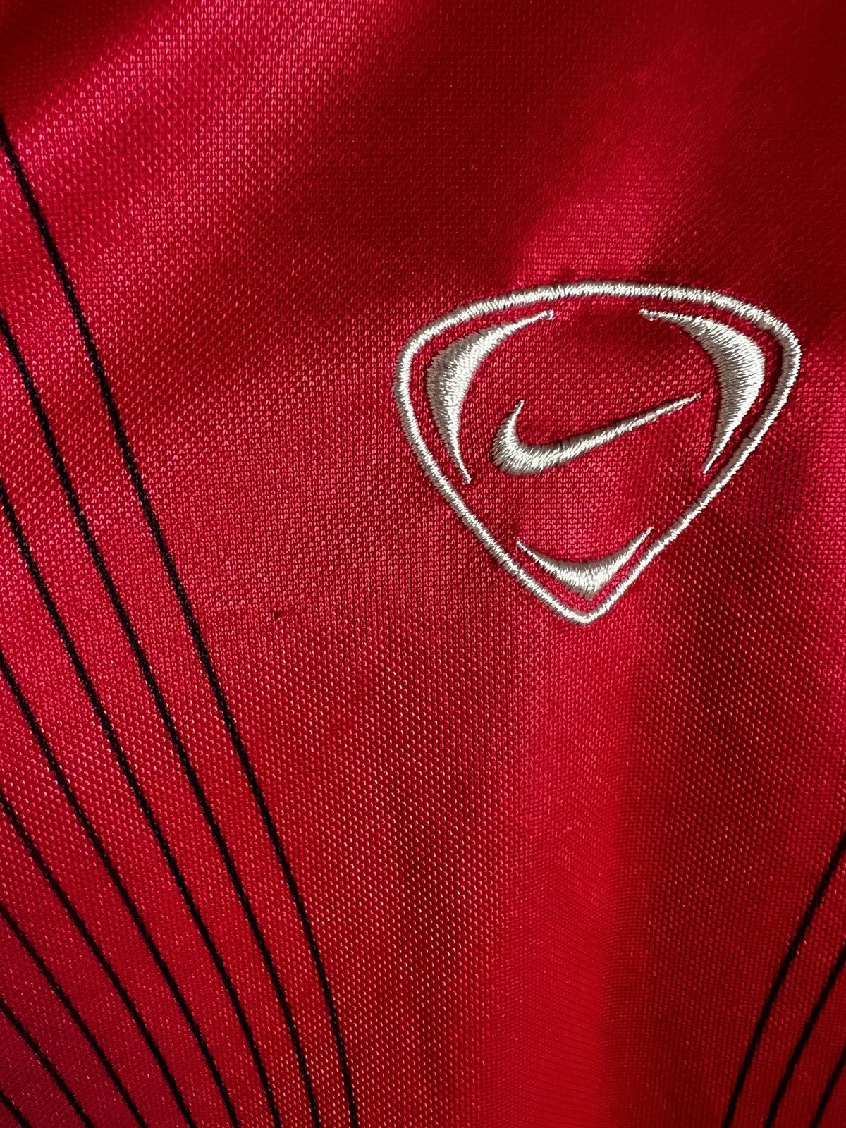 Nike Vintage Nike Center Swoosh Logo Tee Size US XL / EU 56 / 4 - 11 Thumbnail