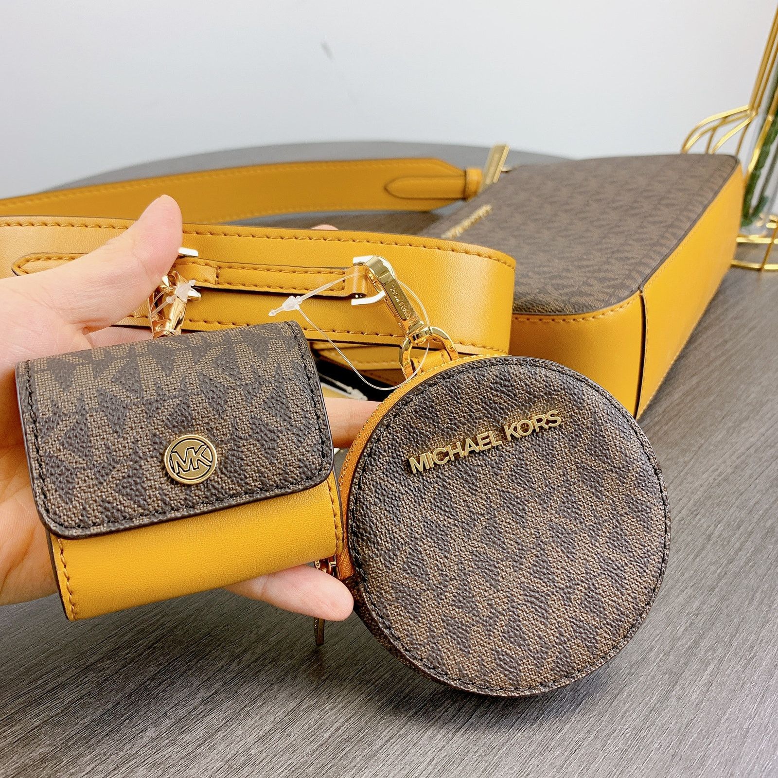 Michael Kors Michael Kors 35S1GTVC3B Jet Set Travel Small Logo Shoulder Size ONE SIZE - 7 Thumbnail