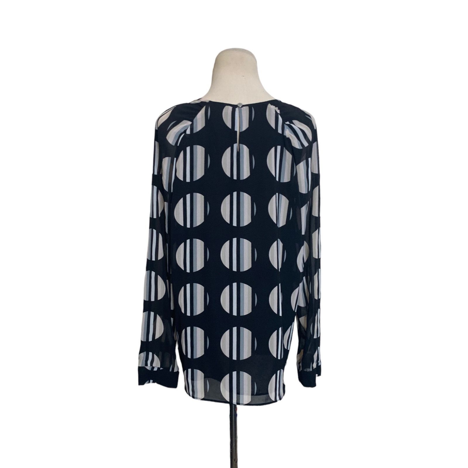 Calvin Klein Calvin Klein Geometric Pattern Long Sleeves Blouse Size M Size M / US 6-8 / IT 42-44 - 5 Thumbnail