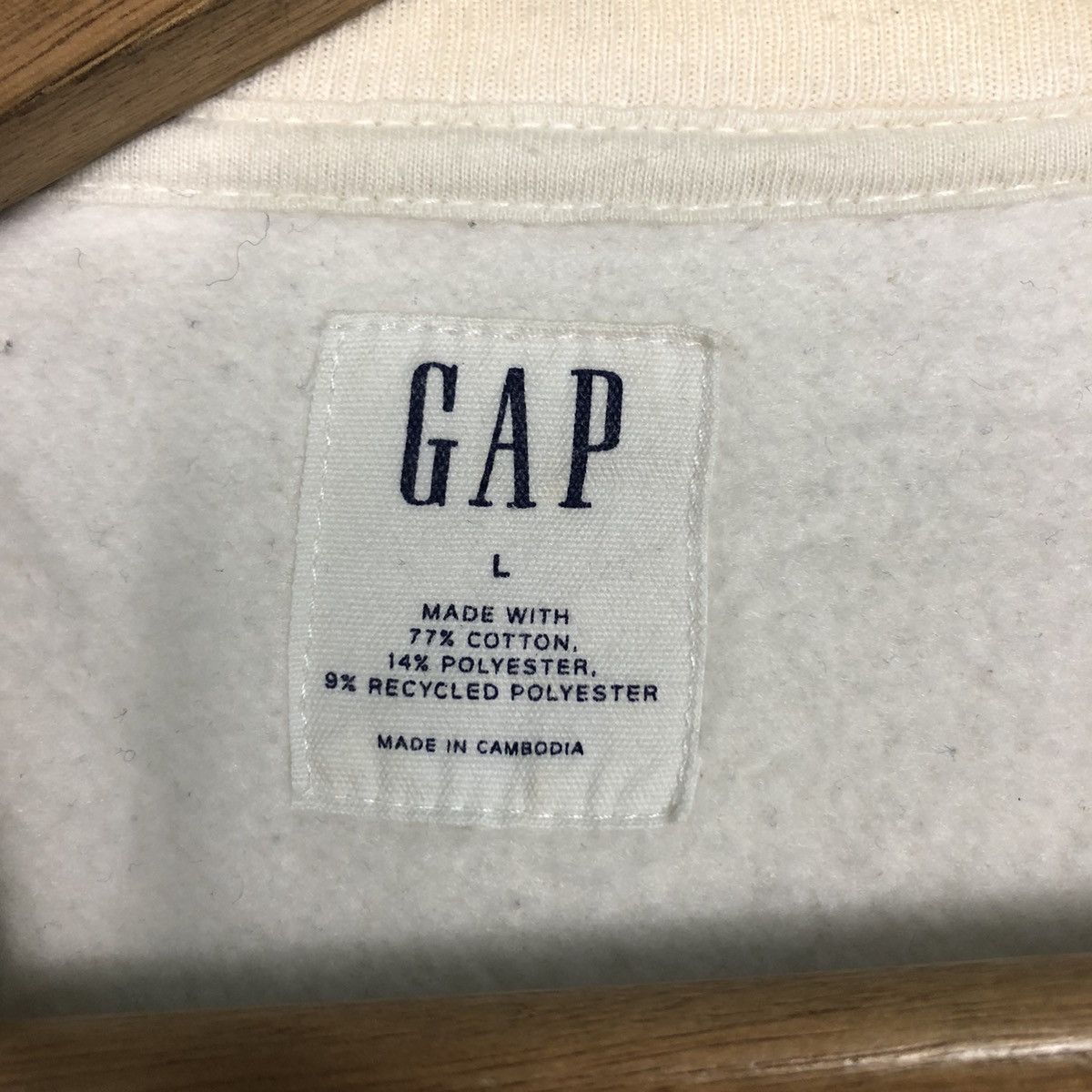 Japanese Brand GAP Original Spellout Crewneck Sweatshirt Cream Beige Size US L / EU 52-54 / 3 - 13 Thumbnail