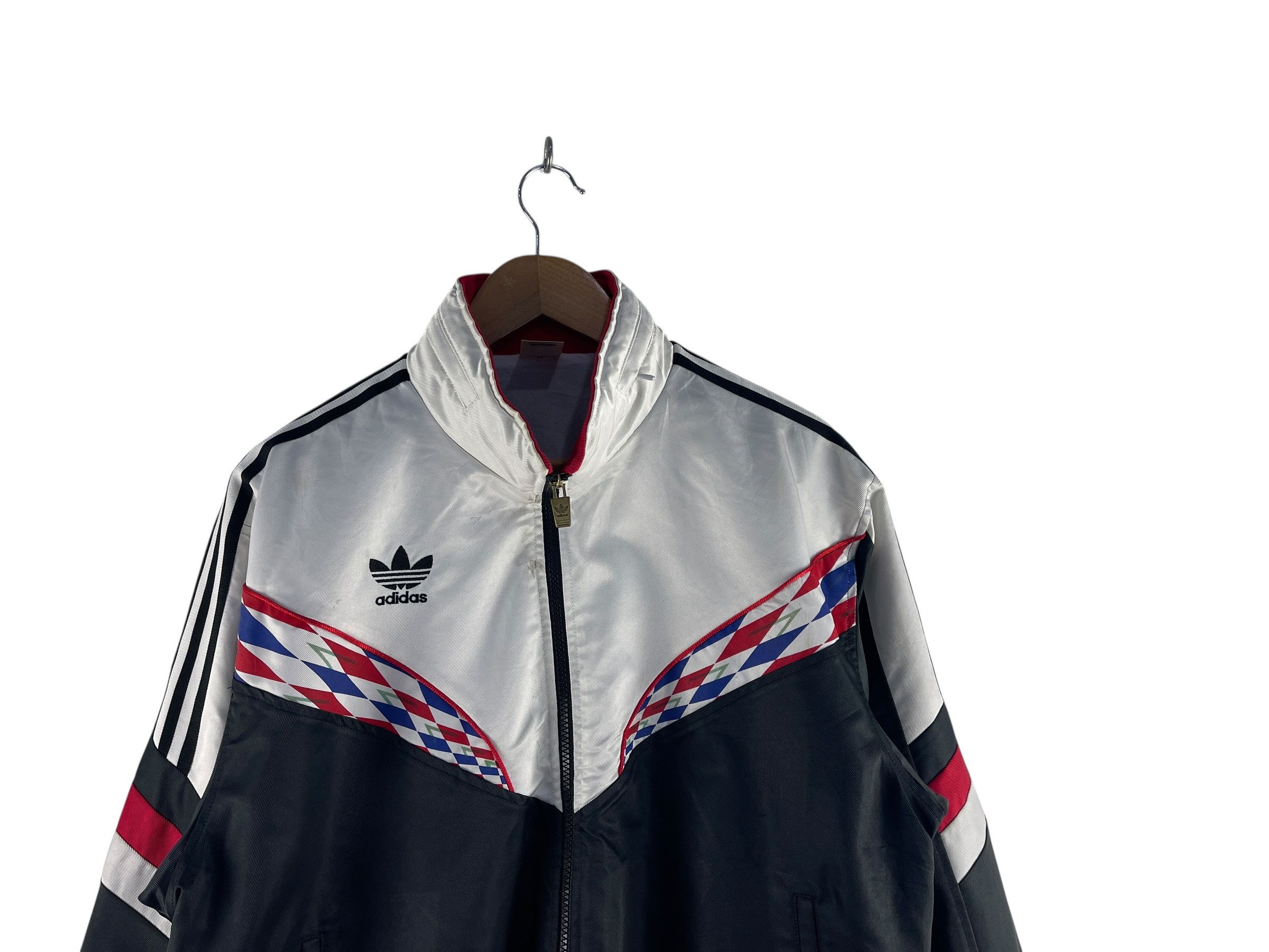 Adidas Vintage Adidas Trefoil Diamond Track Jacket 80s Size US L / EU 52-54 / 3 - 8 Thumbnail