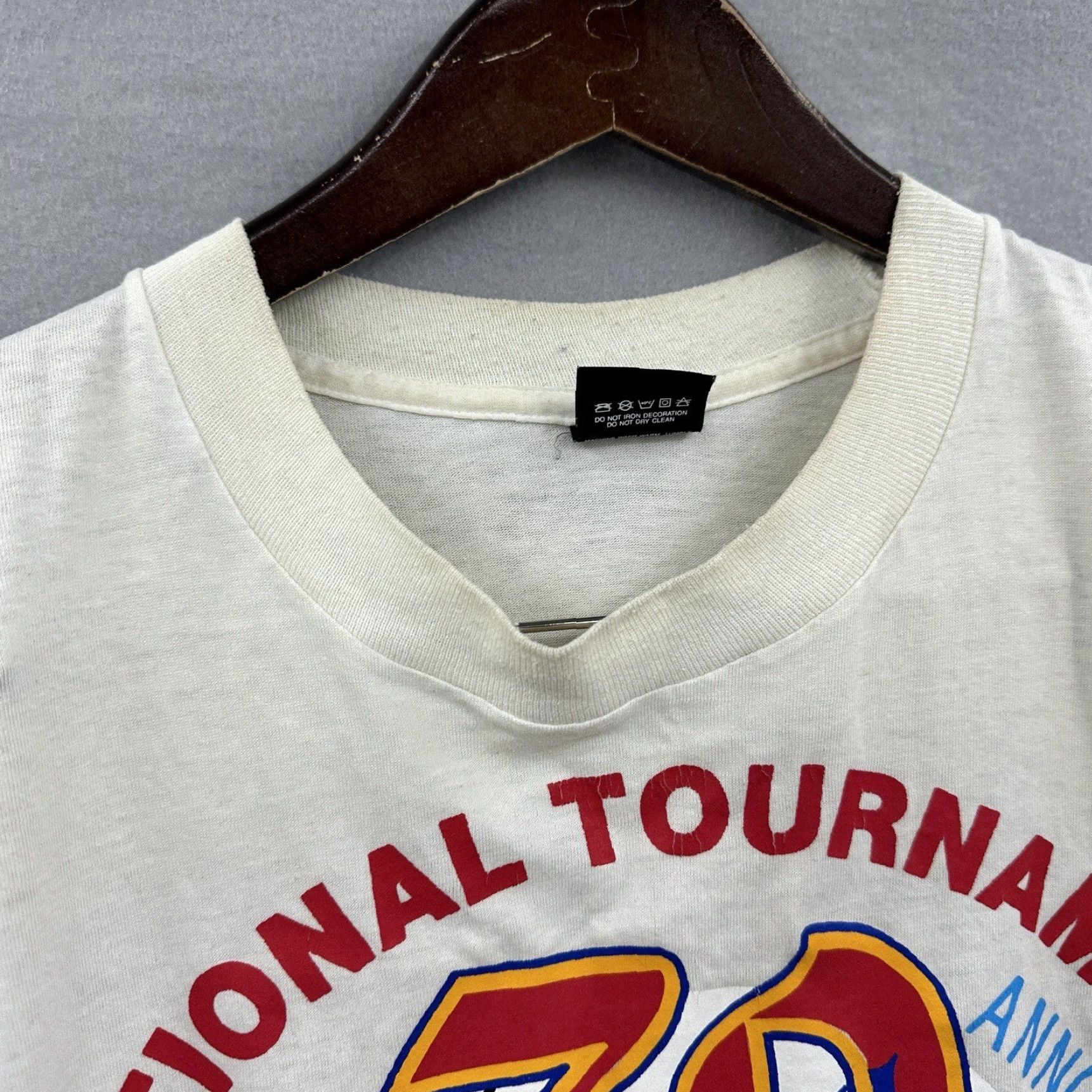 Hanes VINTAGE Hanes T-Shirt Mens XL White Cotton Blend 90s 1990s 90s Graphic Print Double-Sided SS Y2K Bobby Sox American Girl Softball Shirt Size US XL / EU 56 / 4 - 7 Thumbnail