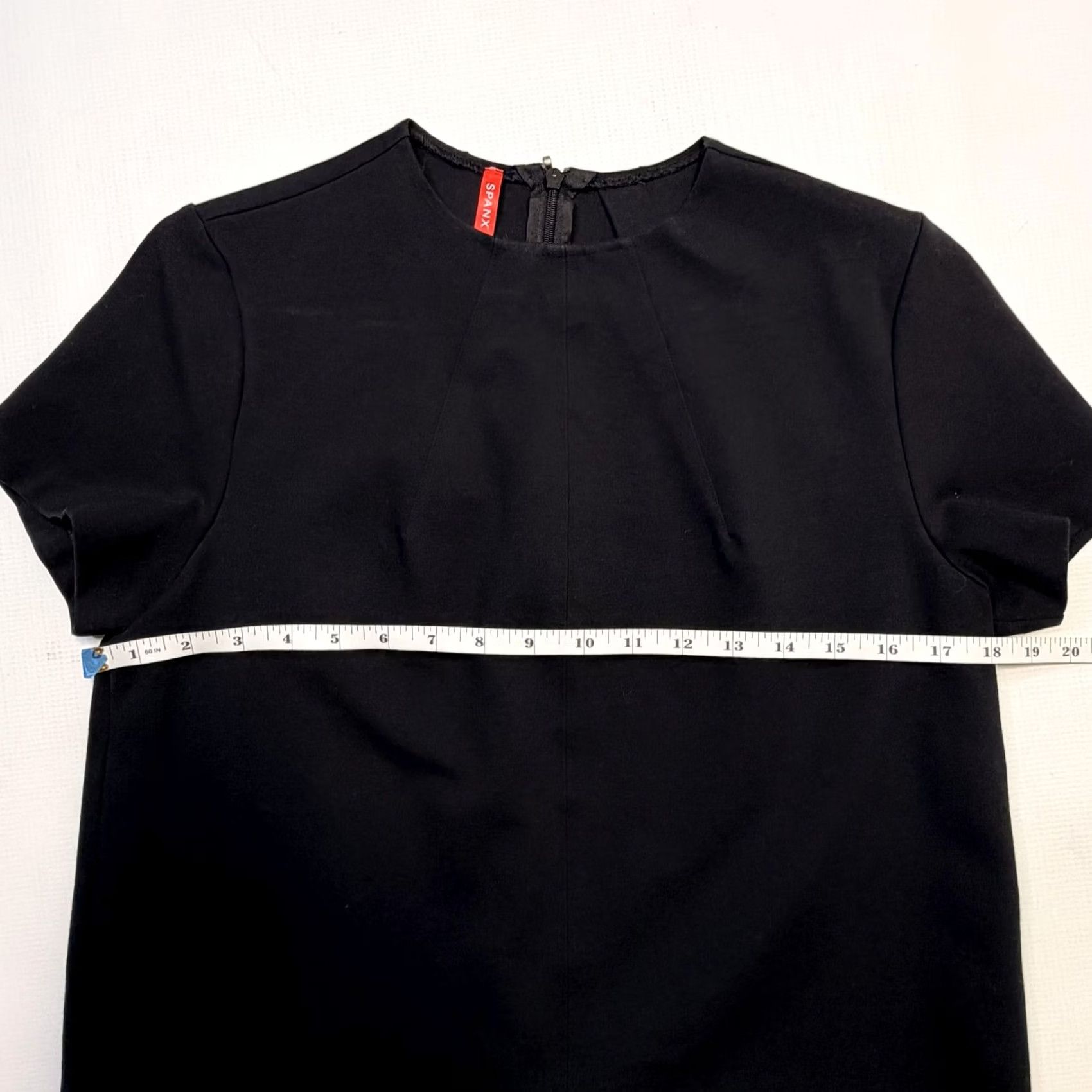 Spanx Spanx Blouse Womens Medium Black Short Sleeve Crew Neck Back Zip Knit Top Size M / US 6-8 / IT 42-44 - 7 Thumbnail