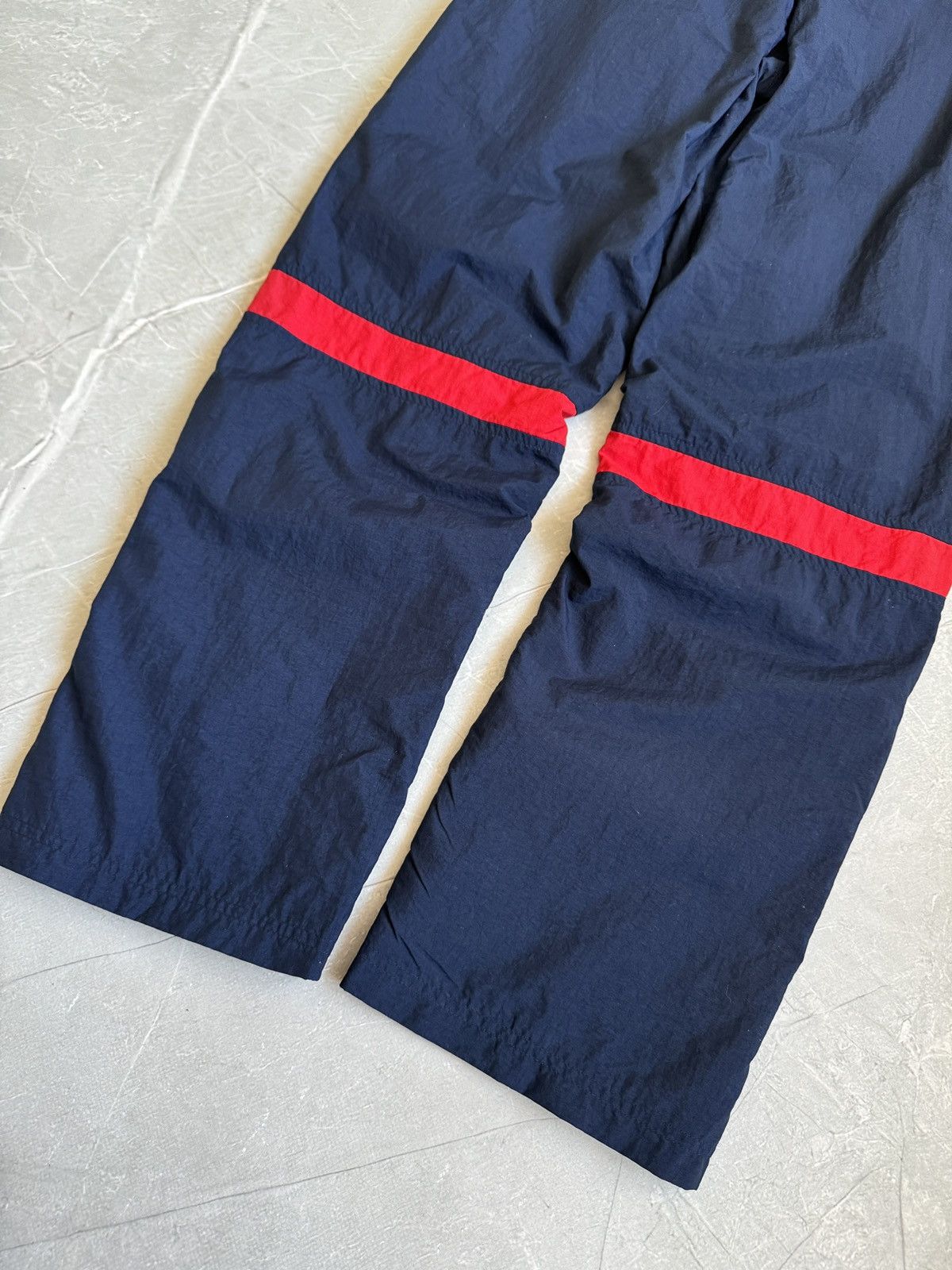 Nike Nike Vintage Nylon Track Pants 00s Small Swoosh Navy Size US 30 / EU 46 - 11 Thumbnail