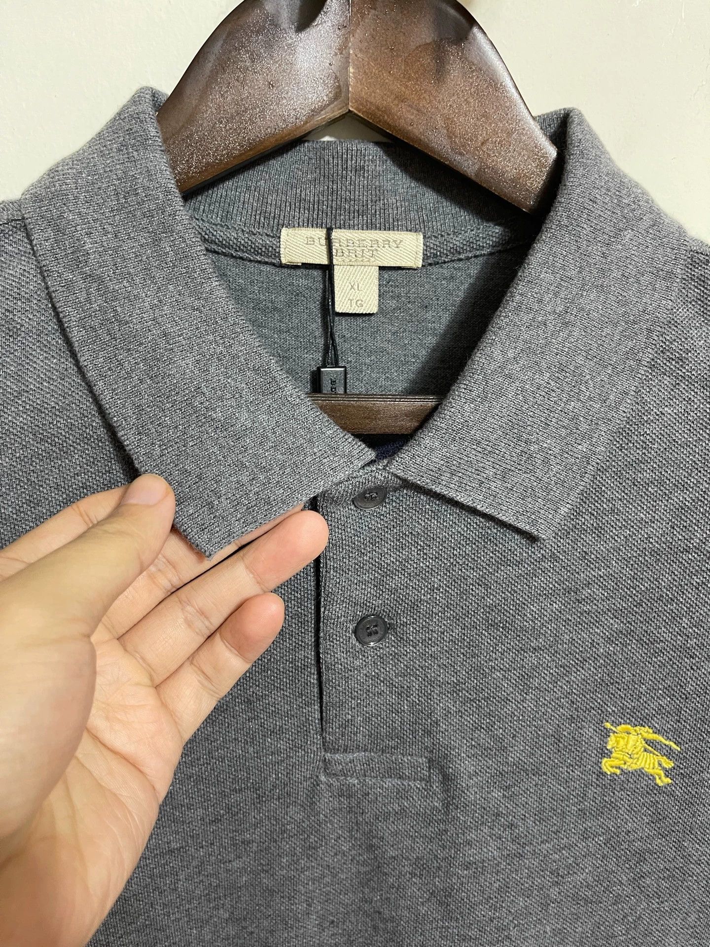 Burberry Burberry Slim Pique Polo XL Blue/Yellow Sleeves Size US XL / EU 56 / 4 - 3 Thumbnail