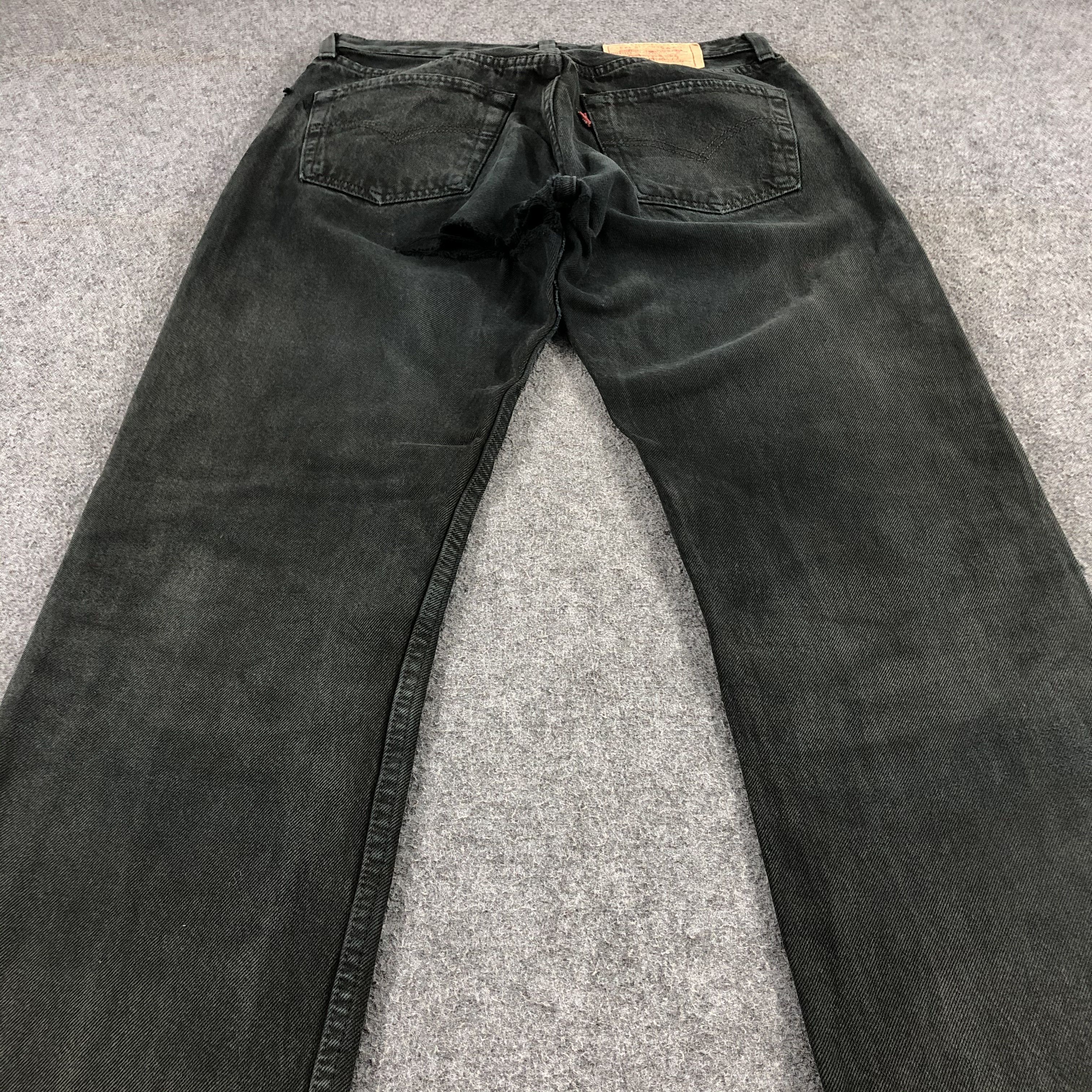 Vintage 90s Distress Levis 501 Jeans-JM1549