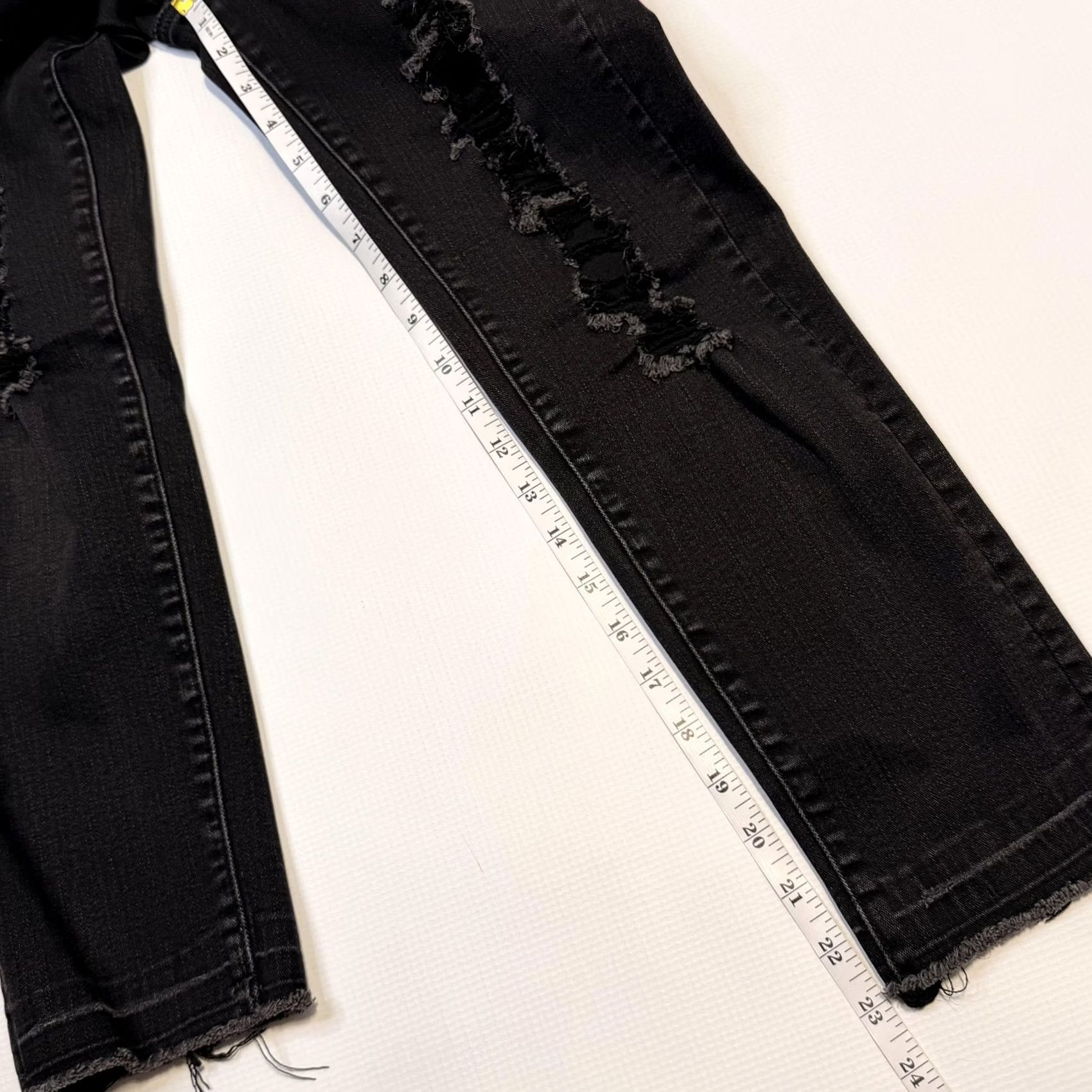 American Eagle Outfitters American Eagle Outfitters Jeans Womens 8 Black Jegging Crop Distressed Hem Stretch Belt Loops 5-Pocket Denim X Slim Size 30" / US 8 / IT 44 - 3 Thumbnail