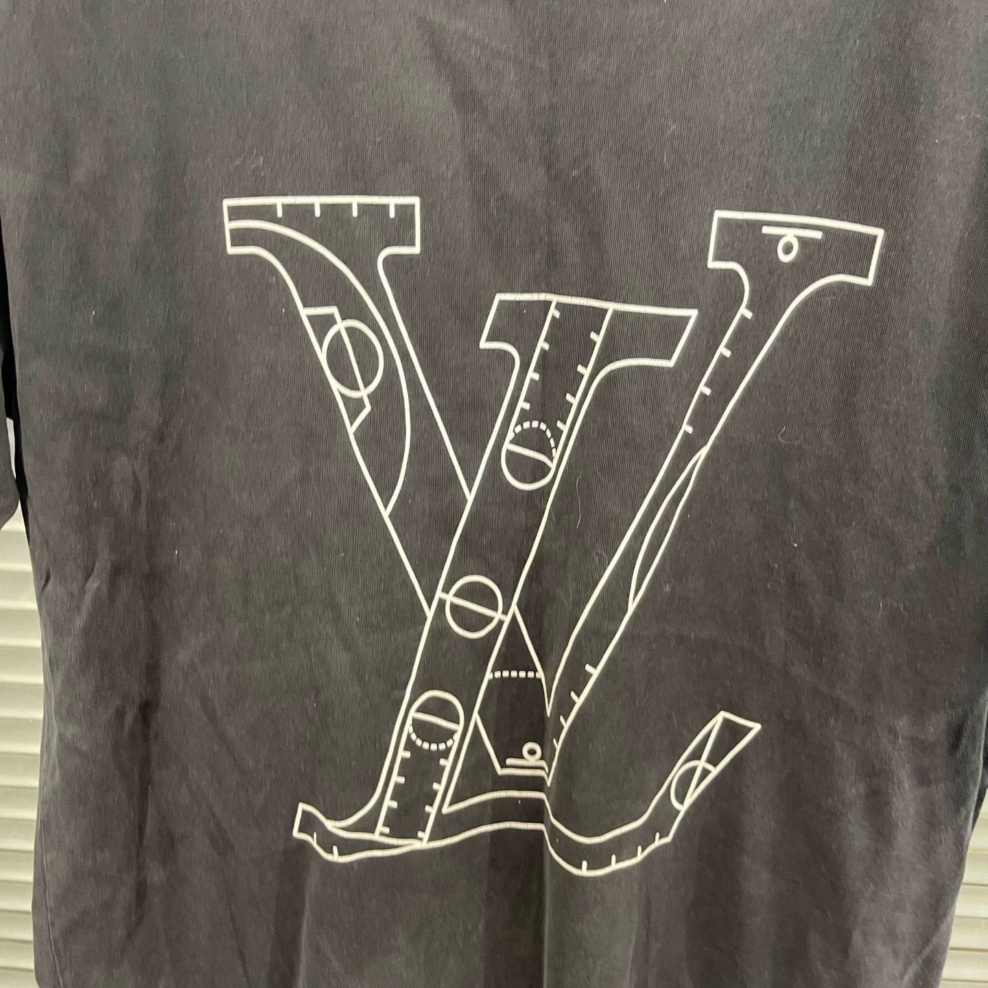 Louis Vuitton LV x NBA Bball Print SS Tee L 99 New No Tag #11495 Size US L / EU 52-54 / 3 - 4 Thumbnail