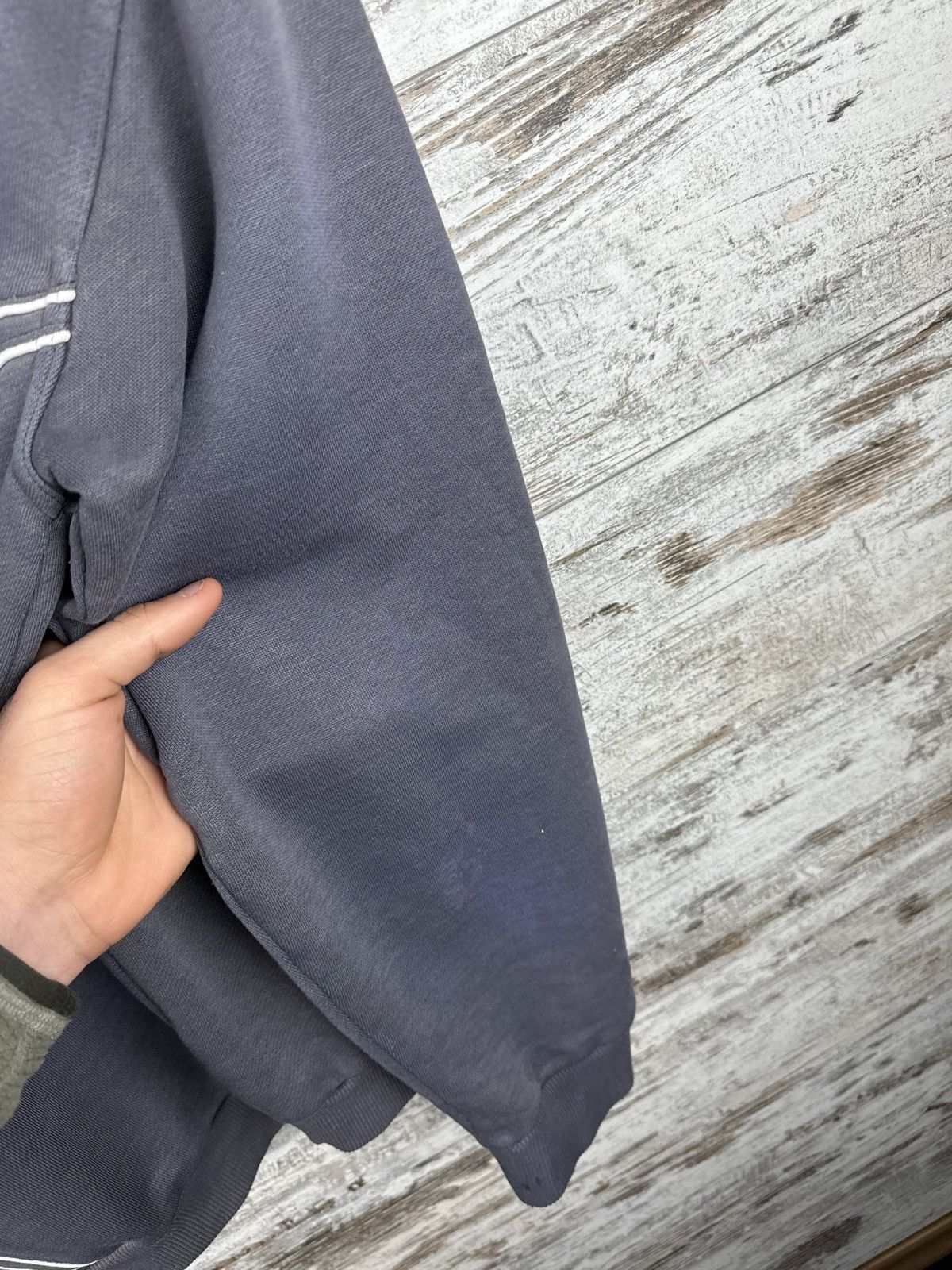 Umbro × Vintage Mens Vintage Umbro distressed sweatshirt big logo y2k rare Size US L / EU 52-54 / 3 - 17 Thumbnail