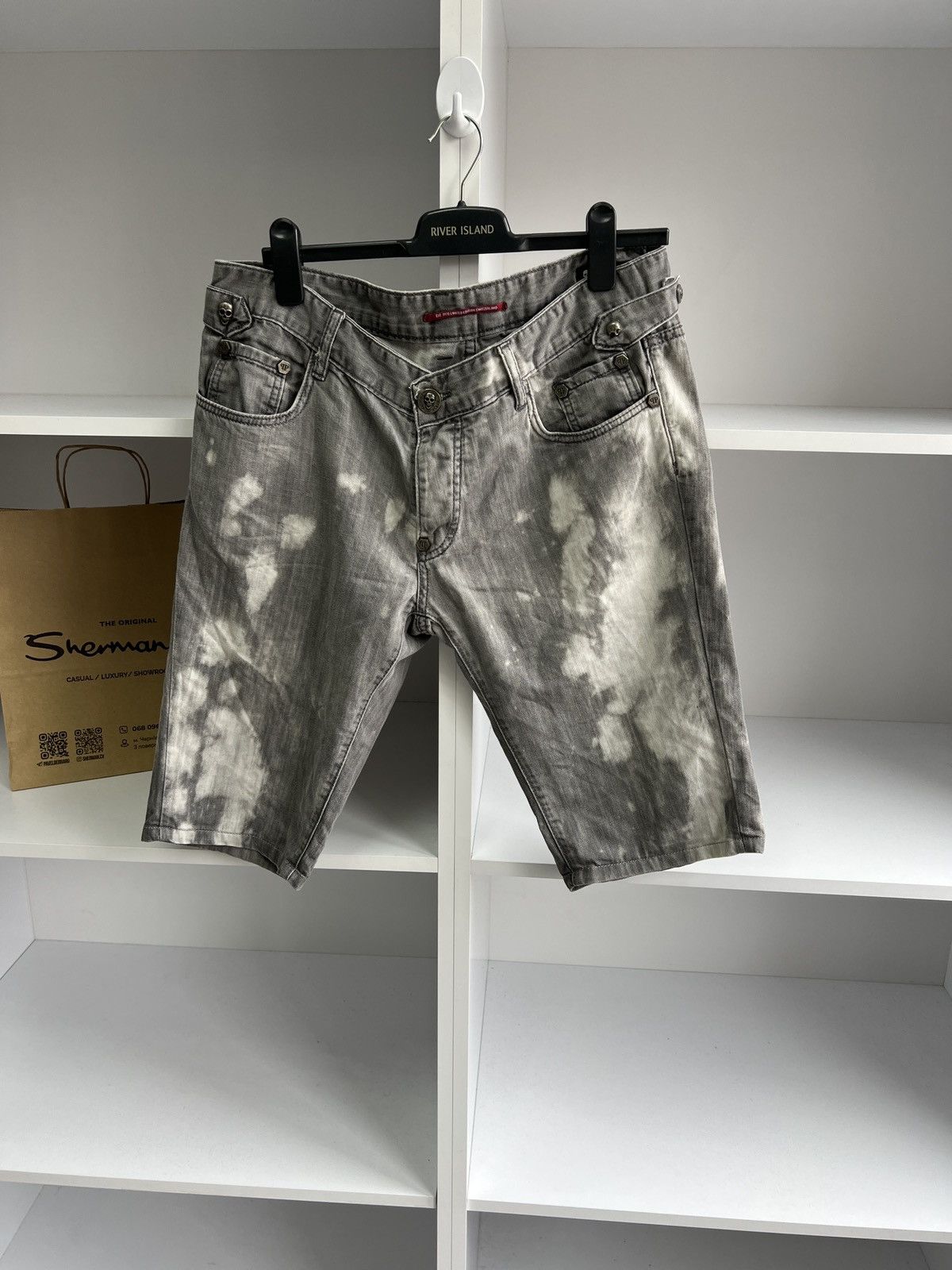 Designer × Philipp Plein × Vintage Vintage Philipp Plein Metal Logo Skull Gray Shorts Size US 34 / EU 50 - 3 Thumbnail