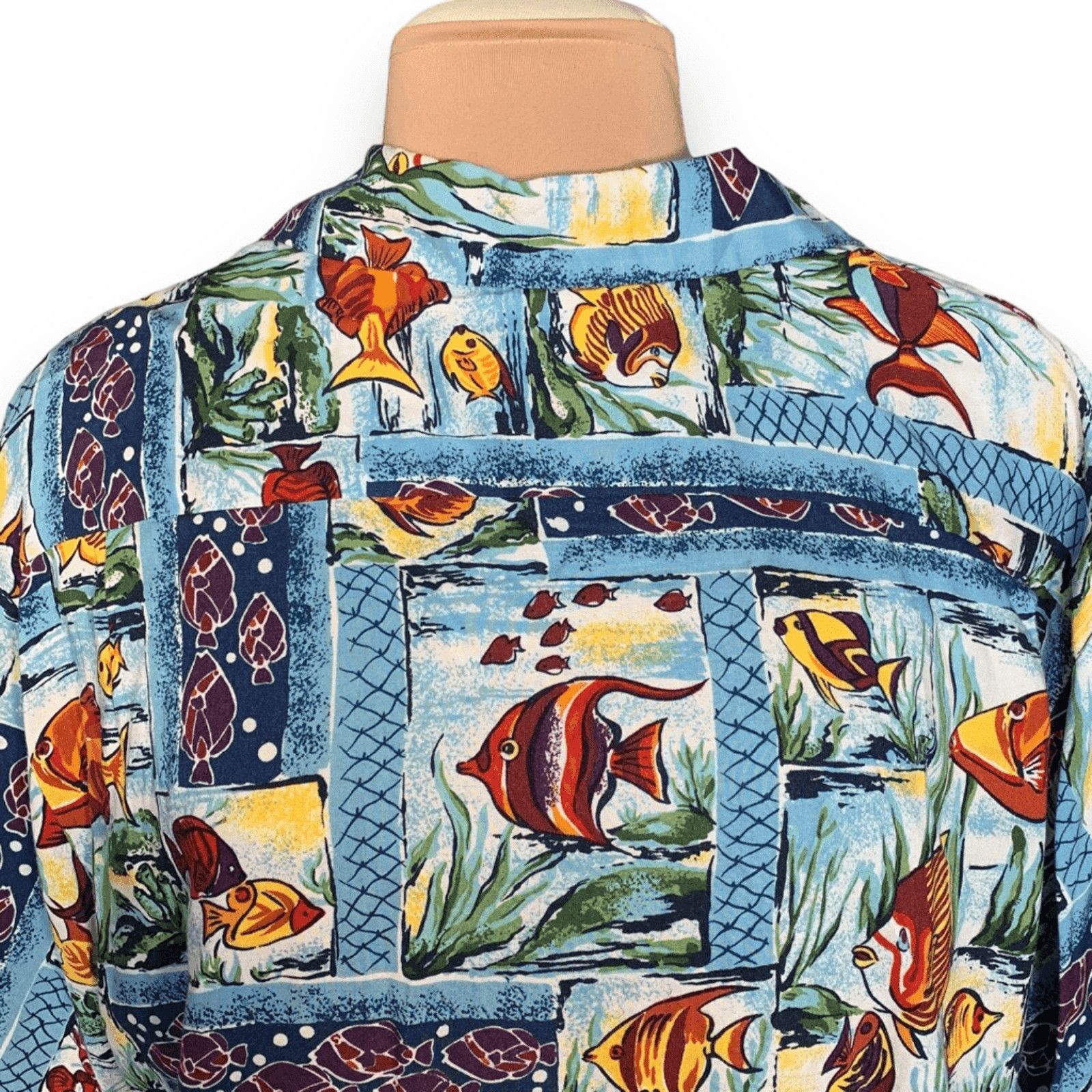 Vintage Vintage 90s Joe Kealoha Hawaiian Shirt Tropical Fish Print Size US L / EU 52-54 / 3 - 4 Thumbnail