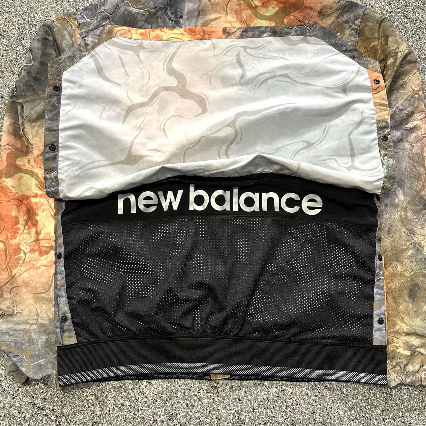 New Balance New Balance Windbreaker Jacket Mens M Wind Water Resistant Zip Short Tie Dye Multicolor Fall Winter Spring Size US M / EU 48-50 / 2 - 7 Thumbnail