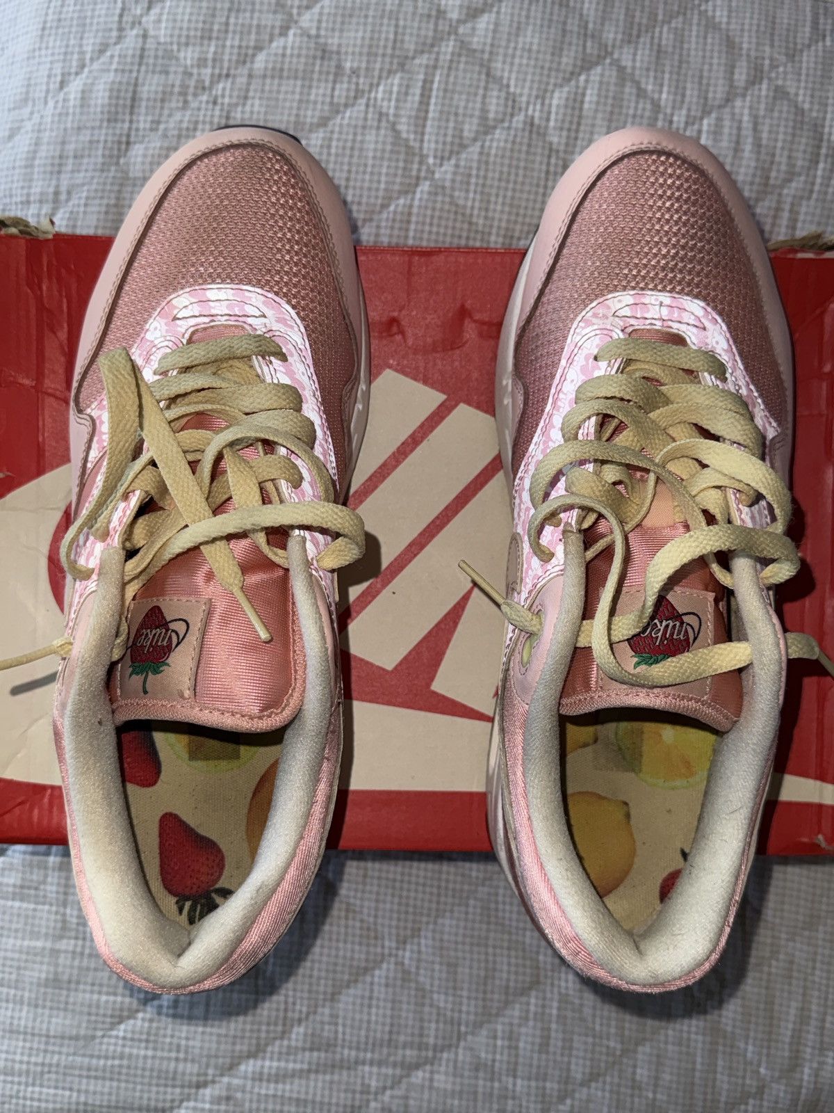 Nike Nike Air Max 1 ‘ Strawberry Lemonade ’ Size US 9 / EU 42 - 3 Thumbnail