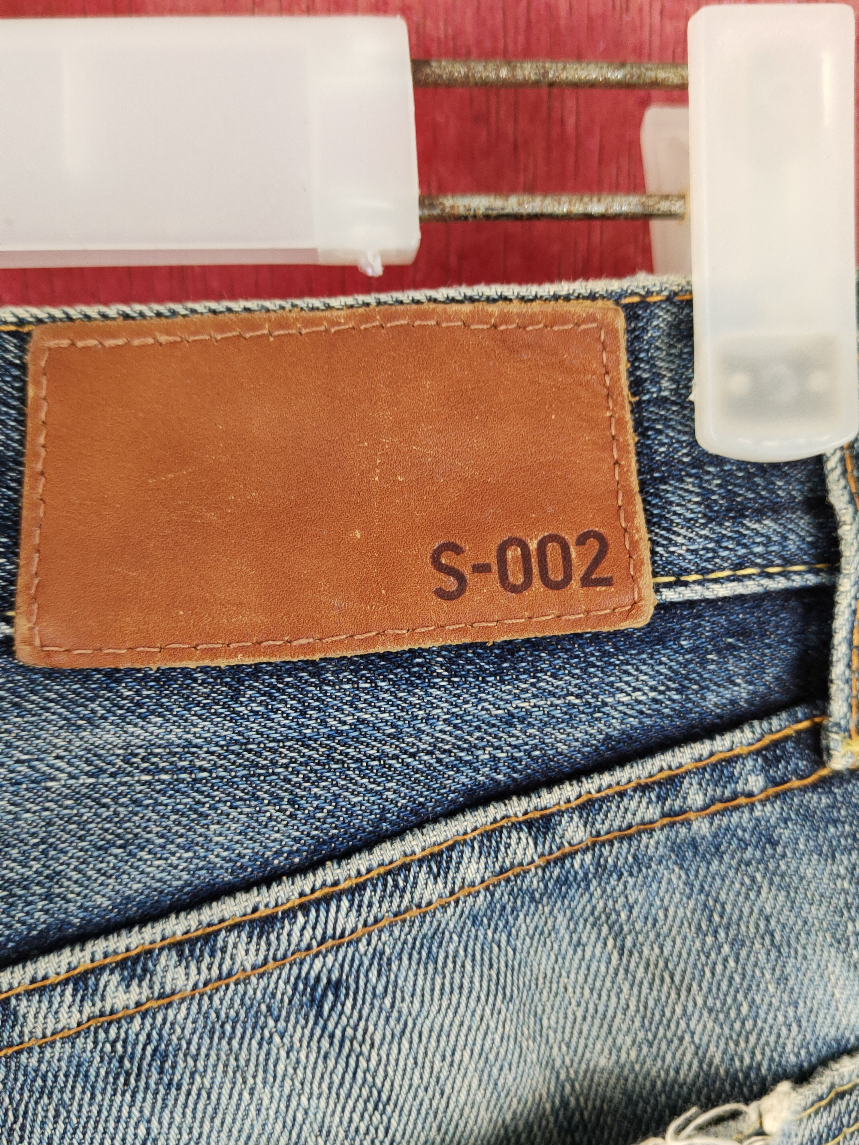 Japanese Brand Uniqlo Dark Blue Distressed Ripped Jeans #S1805 Size US 28 / EU 44 - 7 Thumbnail