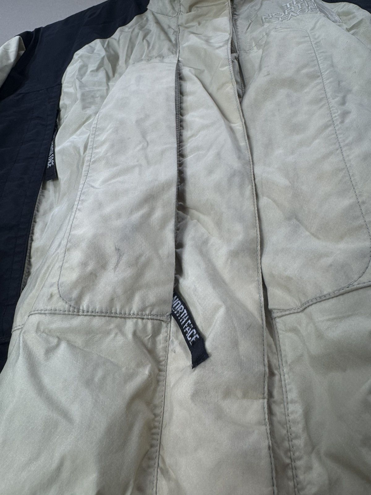 The North Face Women’s The North Face Goretex Cream Ski Jacket - XS Size XS / US 0-2 / IT 36-38 - 7 Thumbnail
