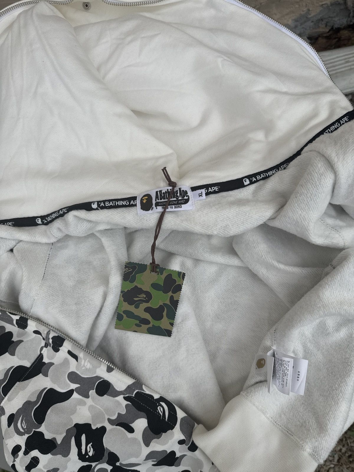 Bape Bape Hoodie Size US XL / EU 56 / 4 - 11 Thumbnail