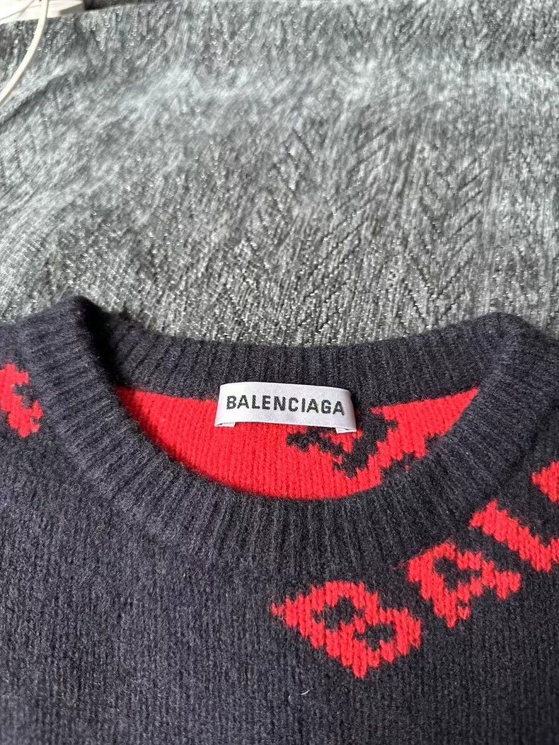 Balenciaga Balenciaga Bullet Screen Sweater 2503-Nextarrow Size US S / EU 44-46 / 1 - 3 Thumbnail