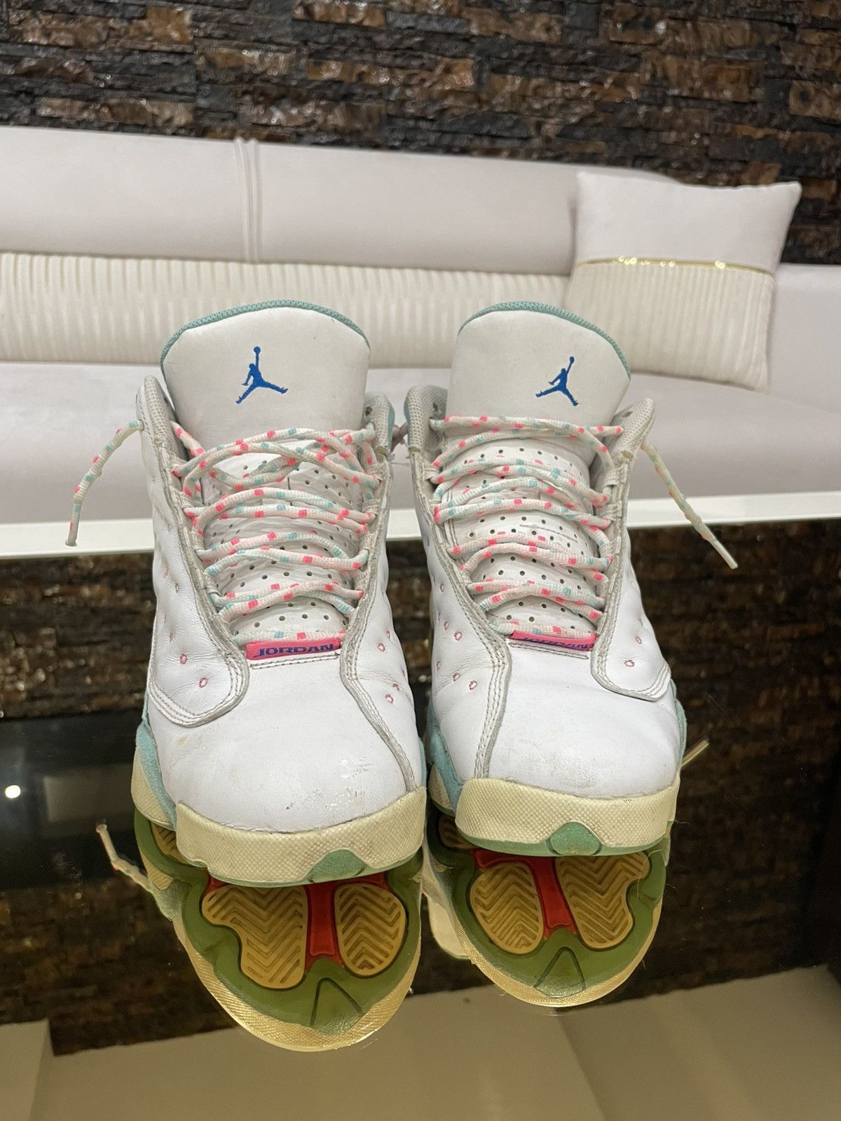 Jordan Brand Jordan Retro 13 Aurora Green Size US 6.5 / EU 39-40 - 1 Thumbnail