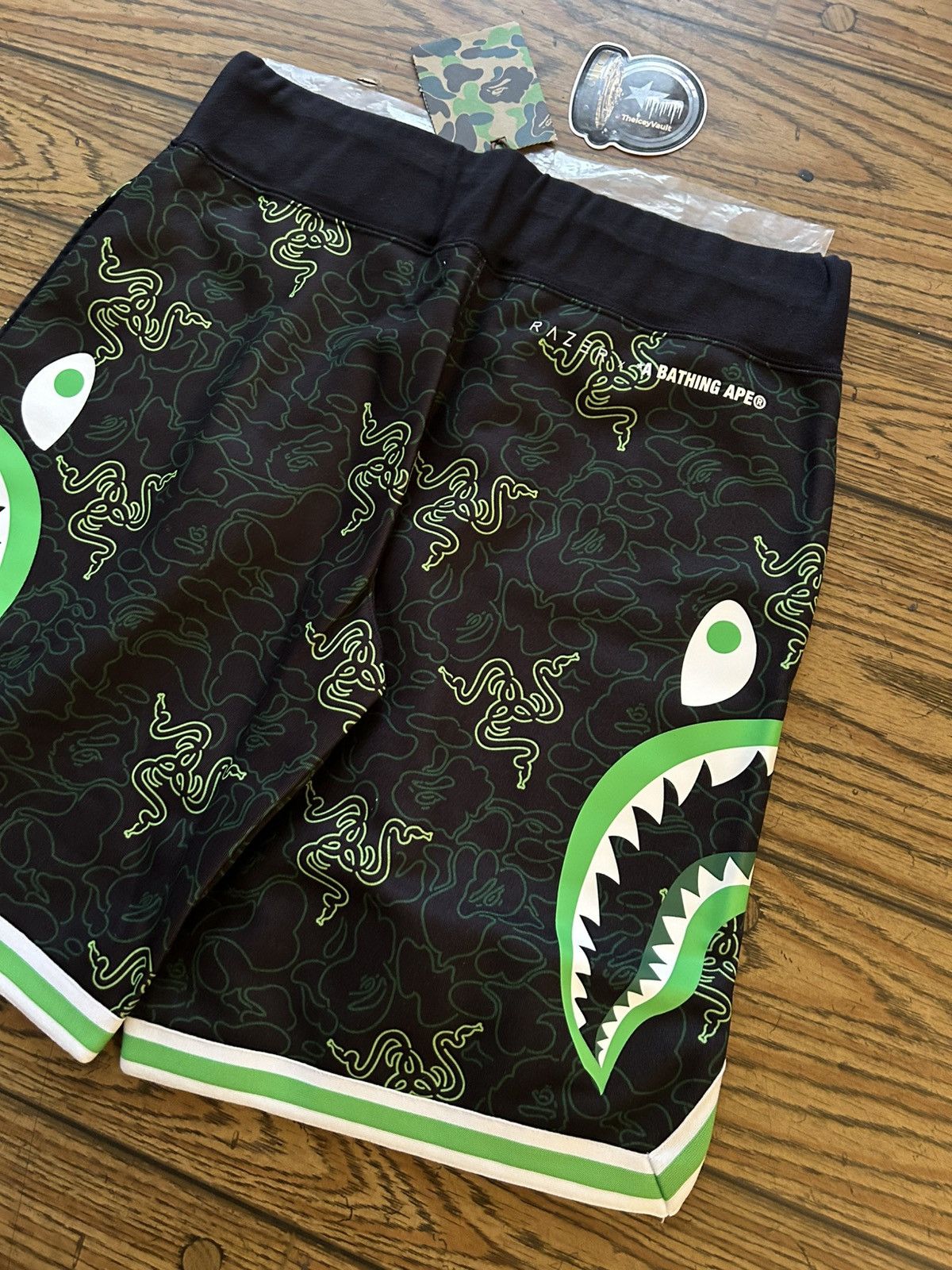 Bape Bape x Razer Collab Side Shark Sweat Shorts Size US 30 / EU 46 - 5 Thumbnail