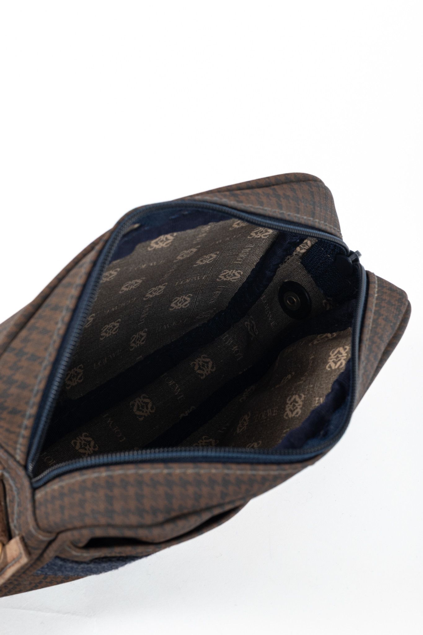Loewe Loewe Brown Houndstooth-Canvas Leather-Trim Shoulder Bag Size ONE SIZE - 11 Thumbnail