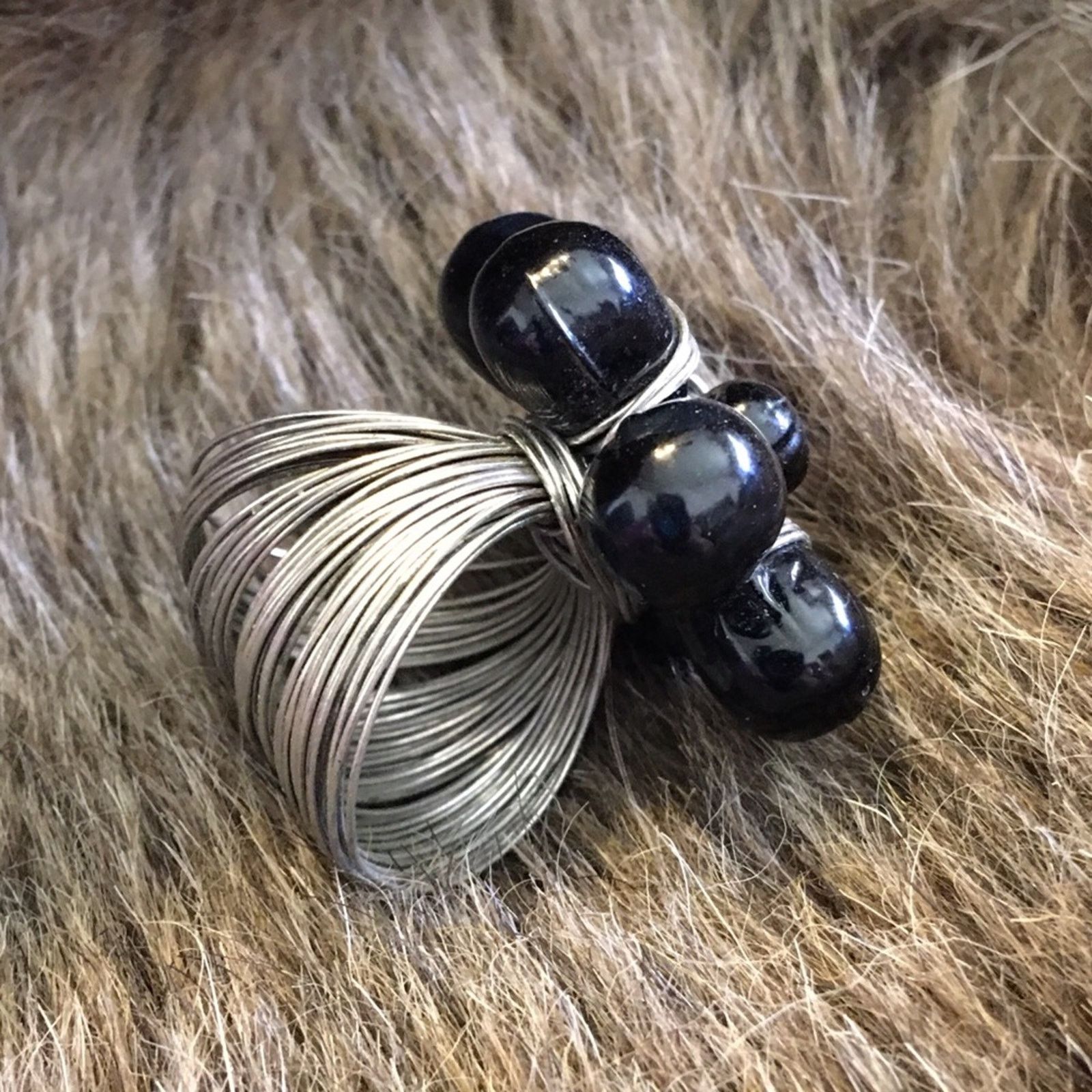 Jewelry Silver tone wire wrapped black bead ring Size ONE SIZE - 8 Thumbnail
