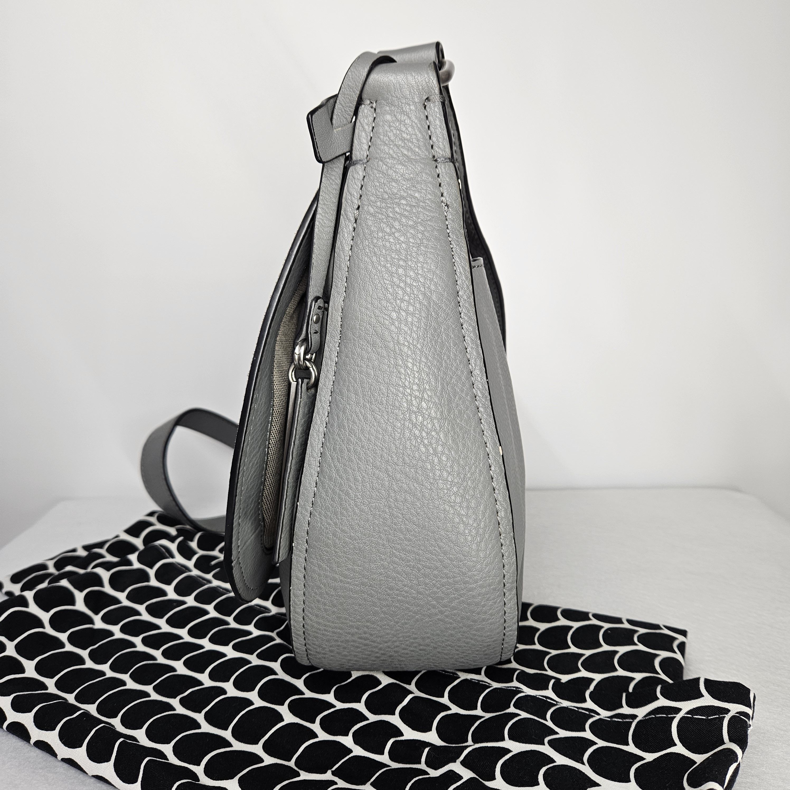 Vince Camuto Vince Camuto 12x10x4" Messanger Shoulder Bag Grey Suede Size ONE SIZE - 2 Thumbnail