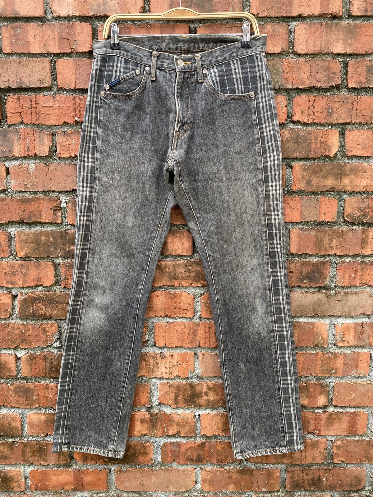 Burberry W32x32 burberry black label jeans Size US 32 / EU 48 - 1 Thumbnail
